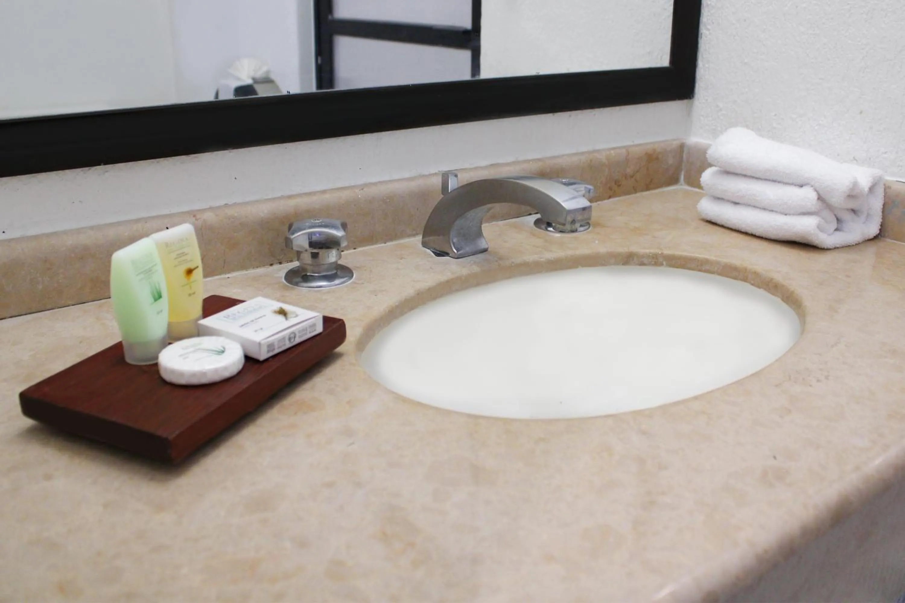 Bathroom in Hotel & Suites Real del Lago