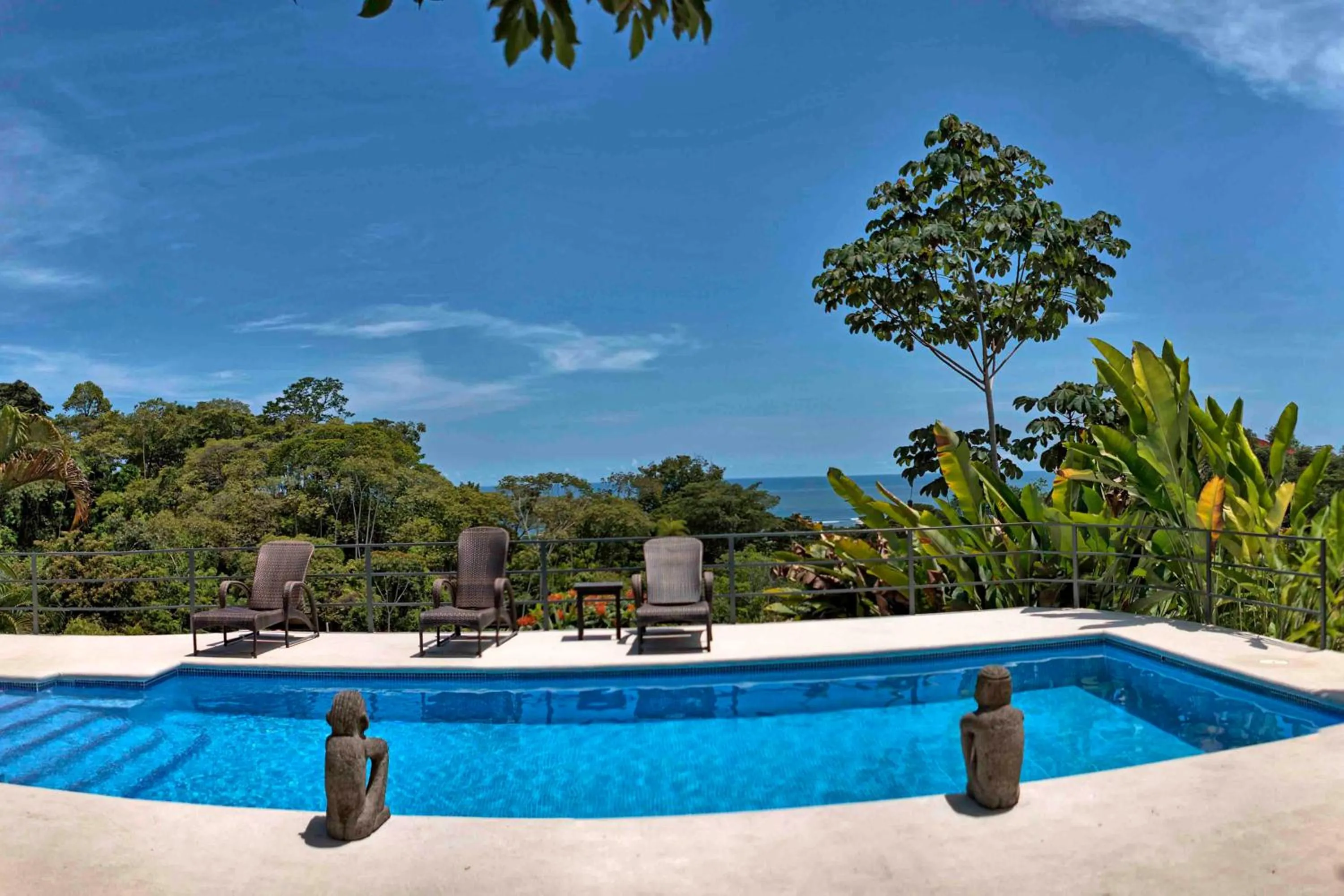 Swimming pool in Alma de Ojochal