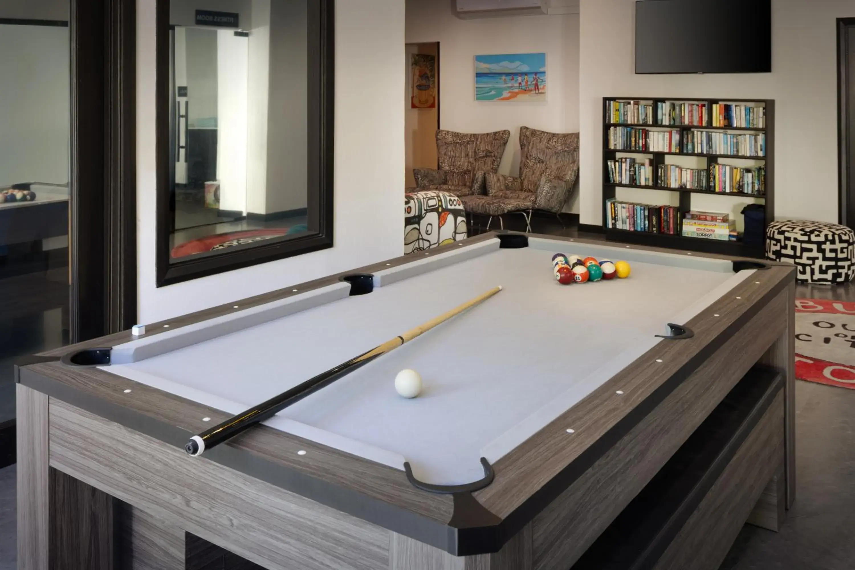 Game Room in The Rockley by Ocean Hotels - Breakfast Included Game Room in The Rockley by Ocean Hotels - Breakfast Included