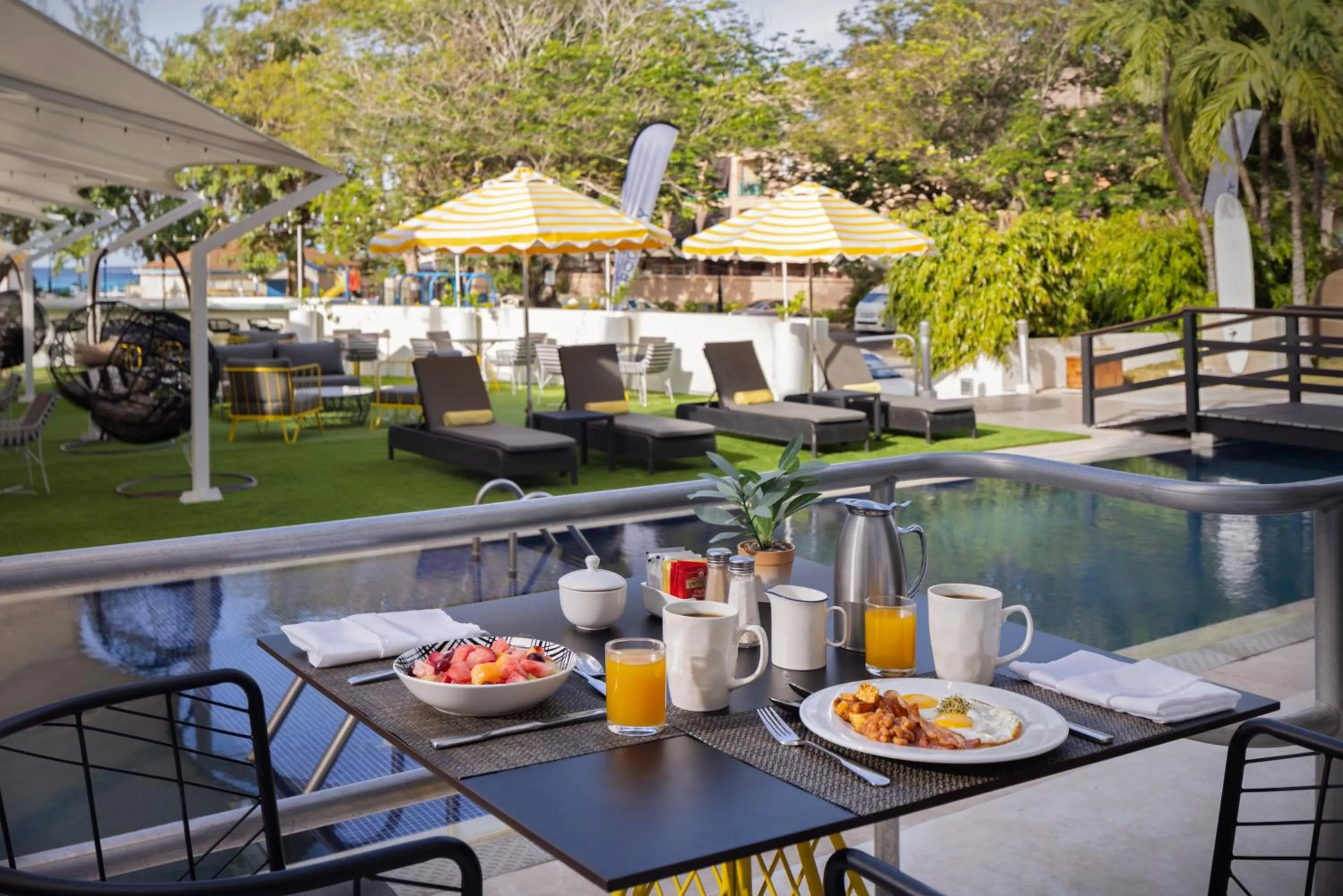 Restaurant/places to eat in The Rockley by Ocean Hotels - Breakfast Included