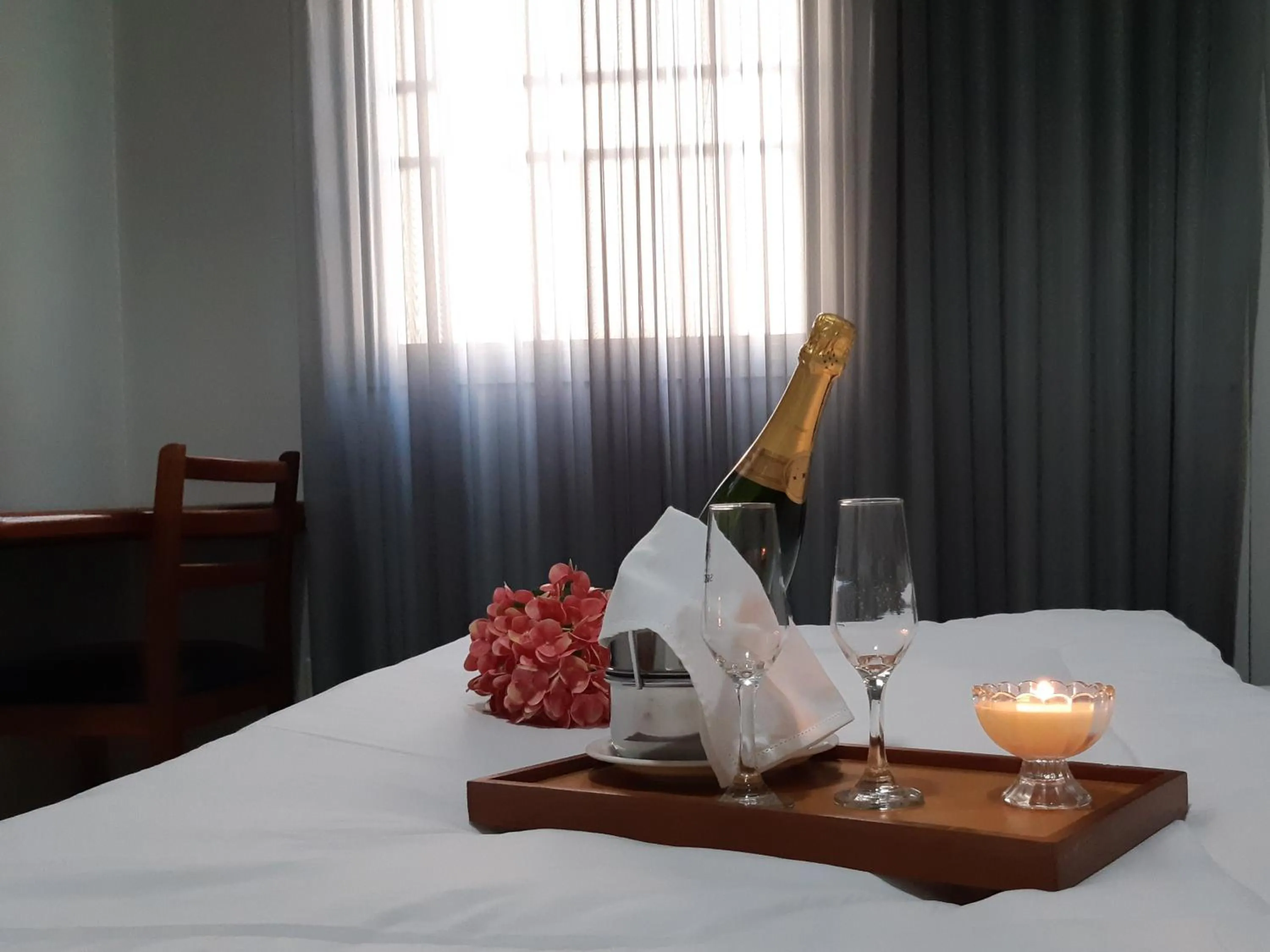 Bed in Hotel Executivo