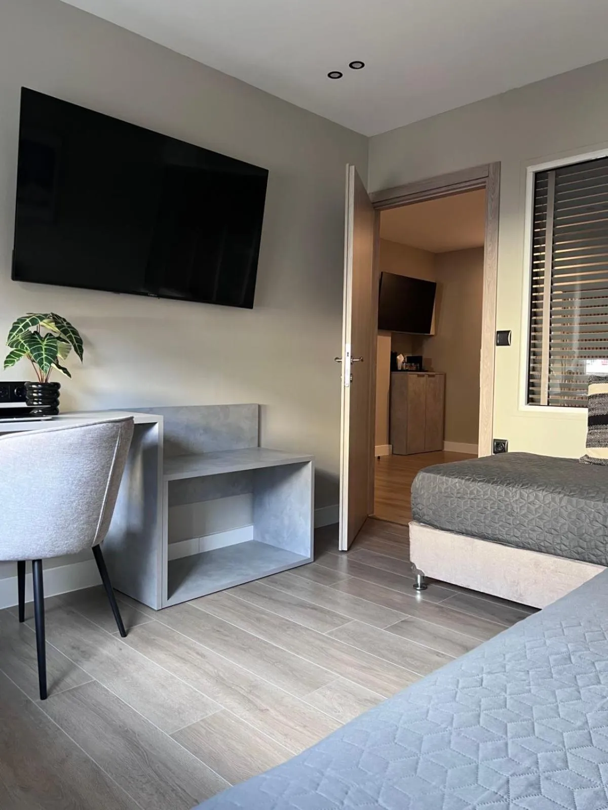 Bed in Luxor Premium Suites