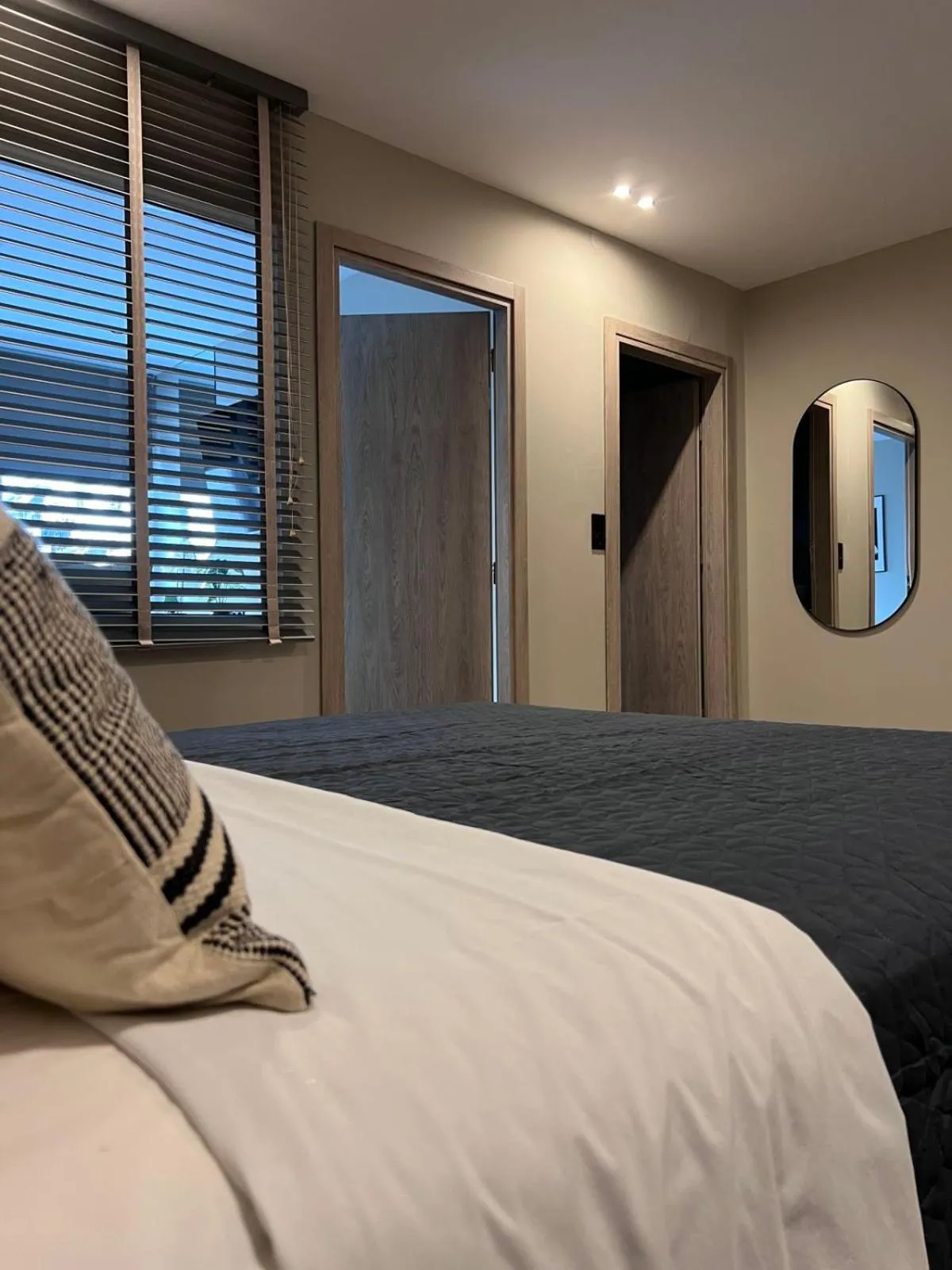 Bed in Luxor Premium Suites