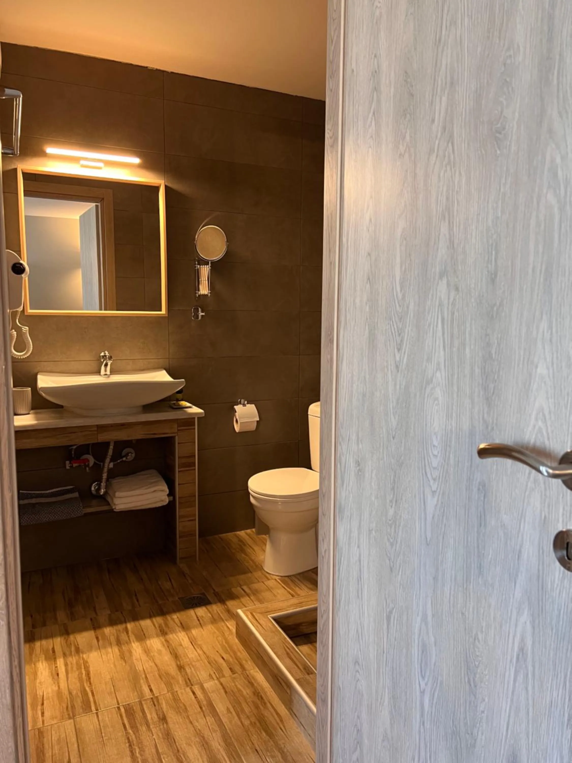 Bathroom in Luxor Premium Suites