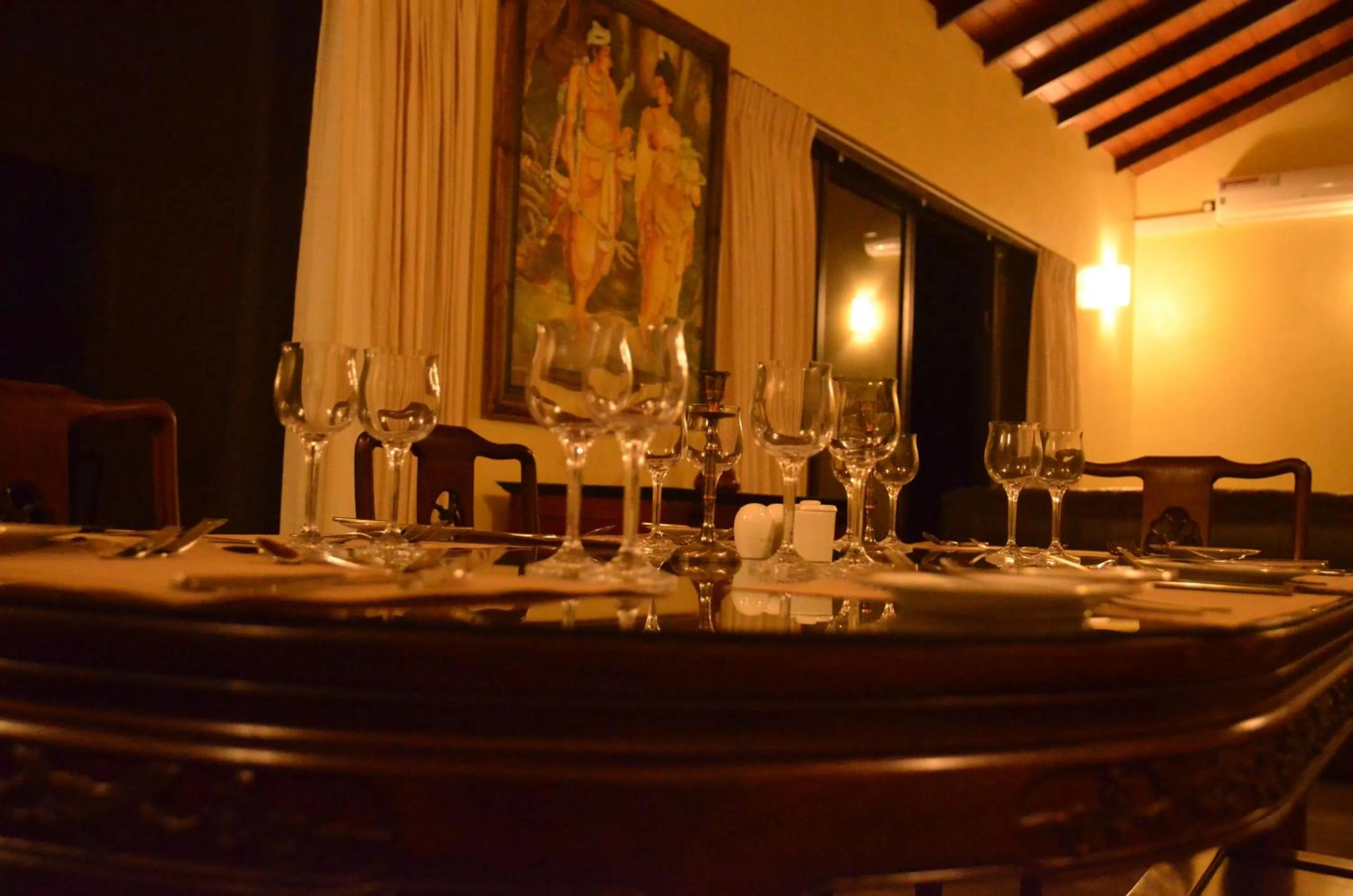 Dining area in Sigiriya King's Resort