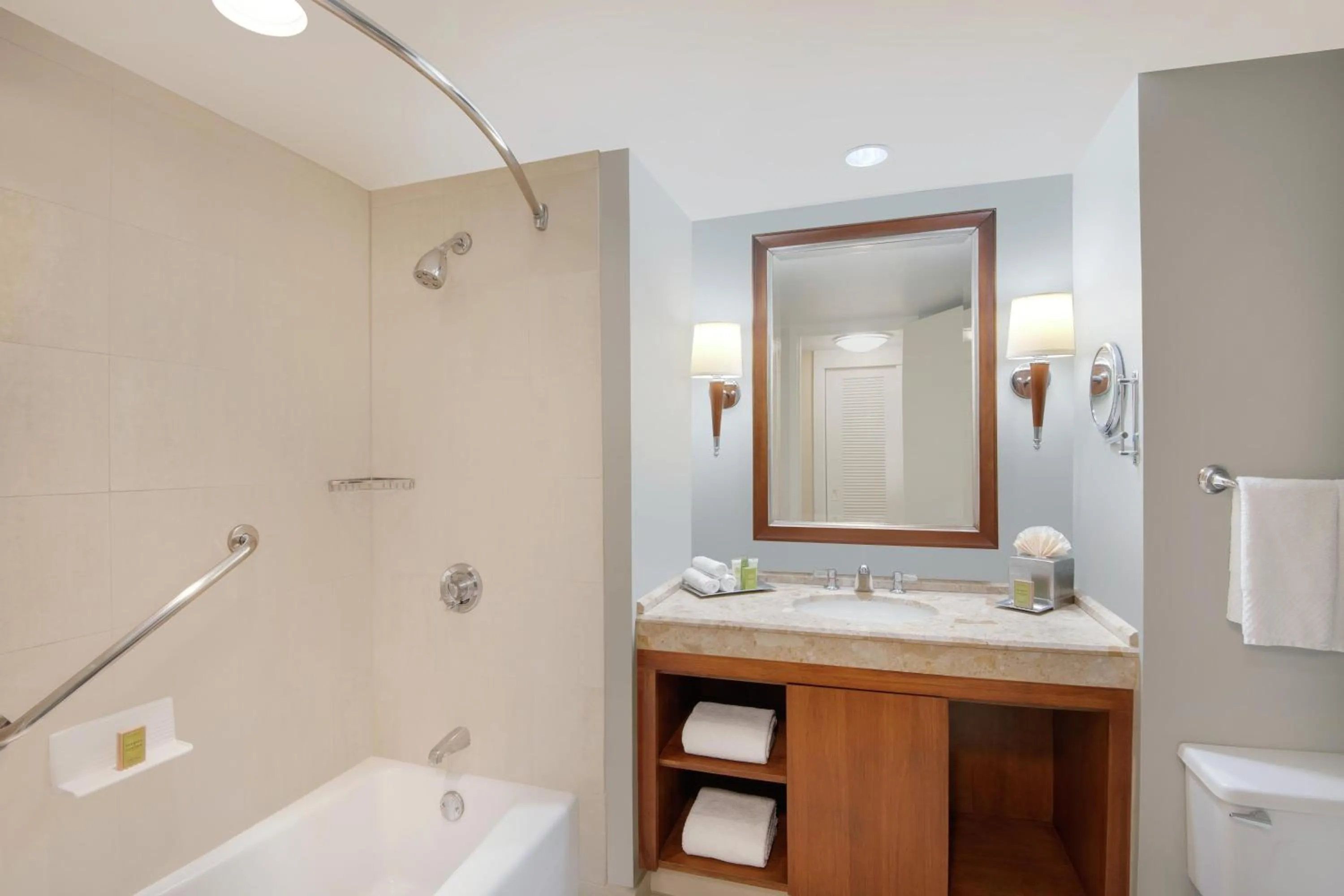Bathroom in DoubleTree by Hilton Stamford