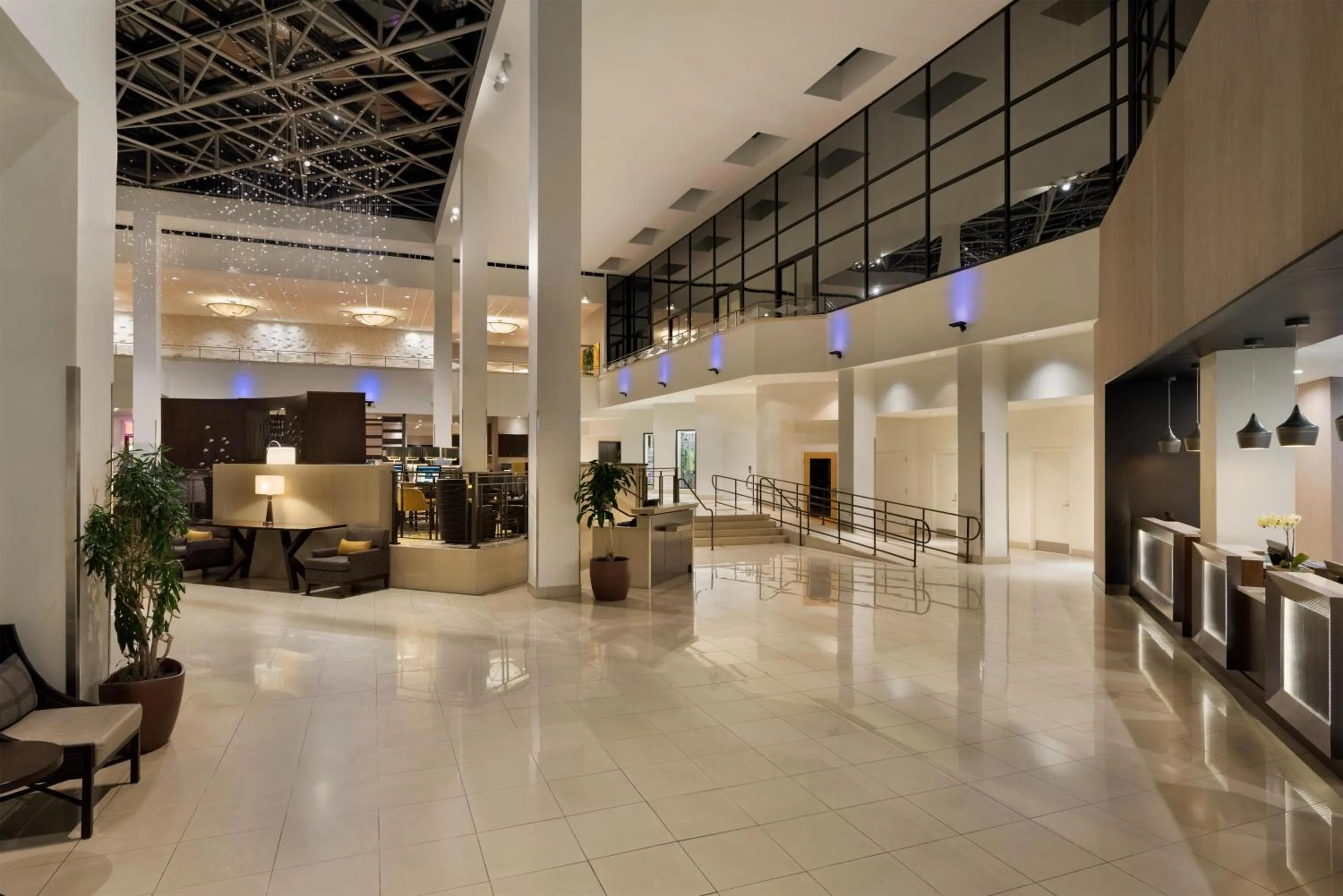 Lobby or reception in DoubleTree by Hilton Stamford