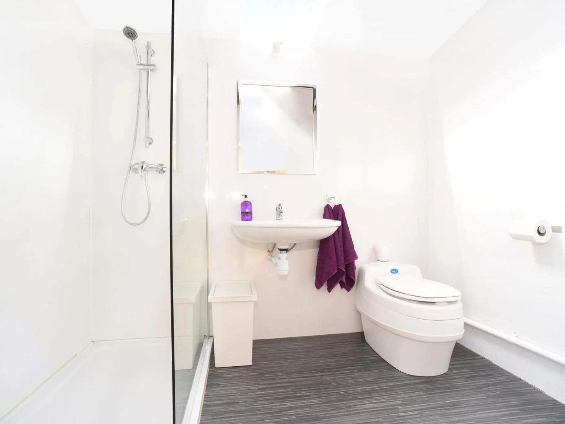 Bathroom in Carr's Hill Luxury Safari Tents