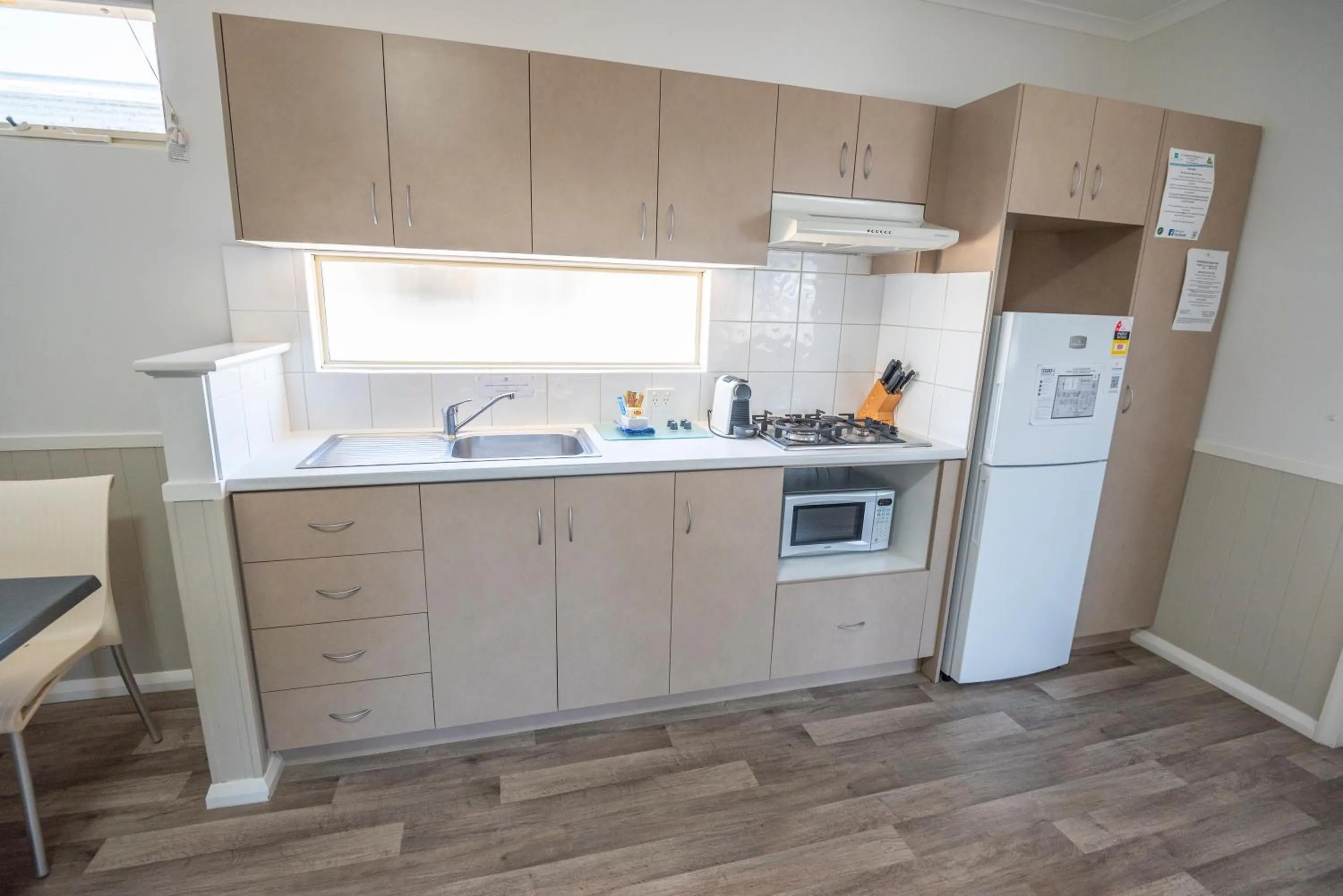 Kitchen or kitchenette in Esperance Bay Holiday Park