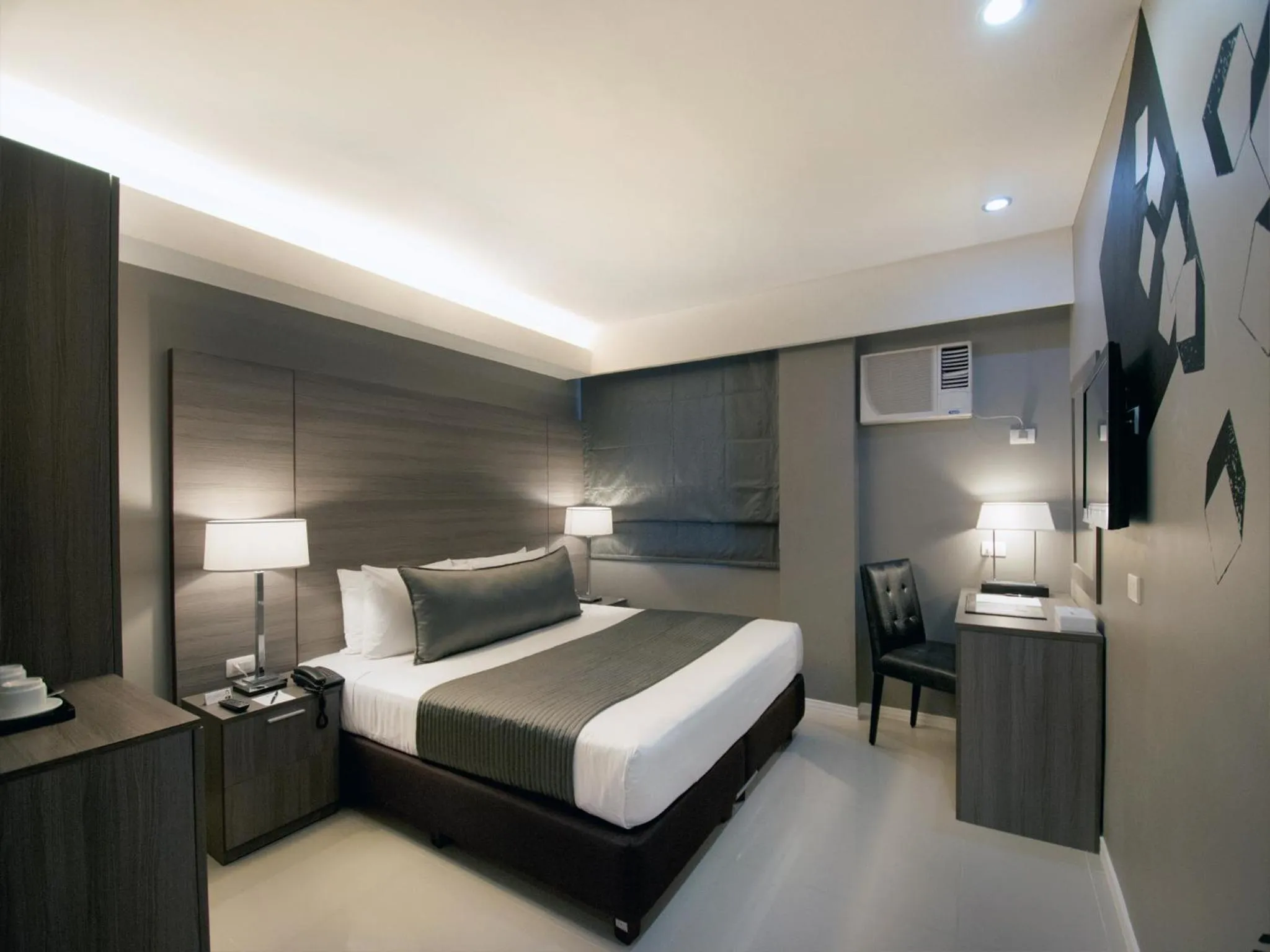 Bedroom in Astoria Greenbelt