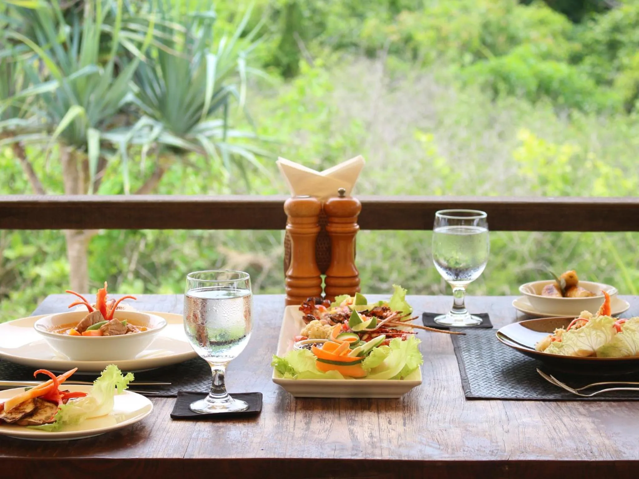 Lunch in Jeeva Beloam Beach Camp