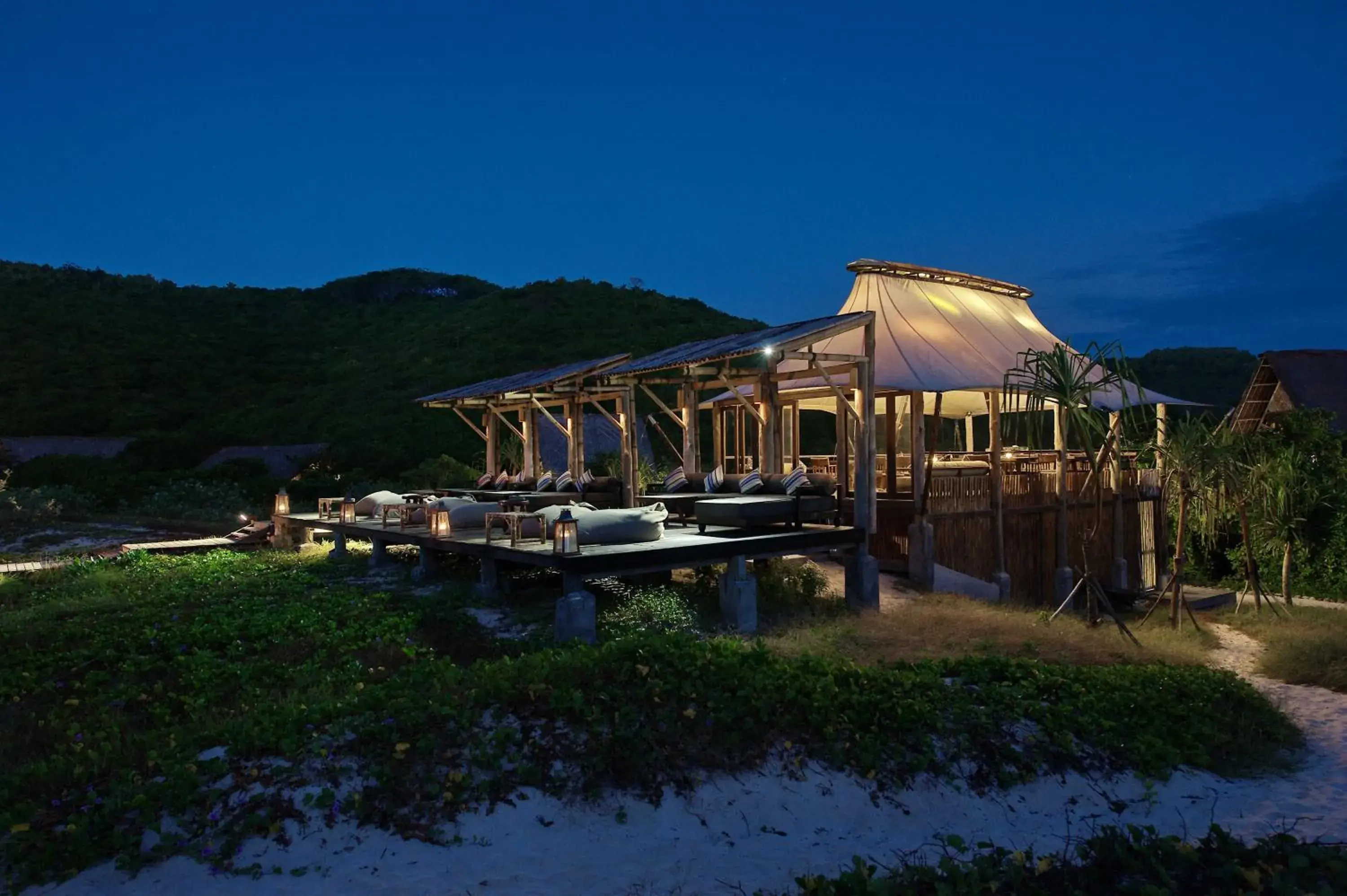 Restaurant/places to eat in Jeeva Beloam Beach Camp Restaurant/places to eat in Jeeva Beloam Beach Camp