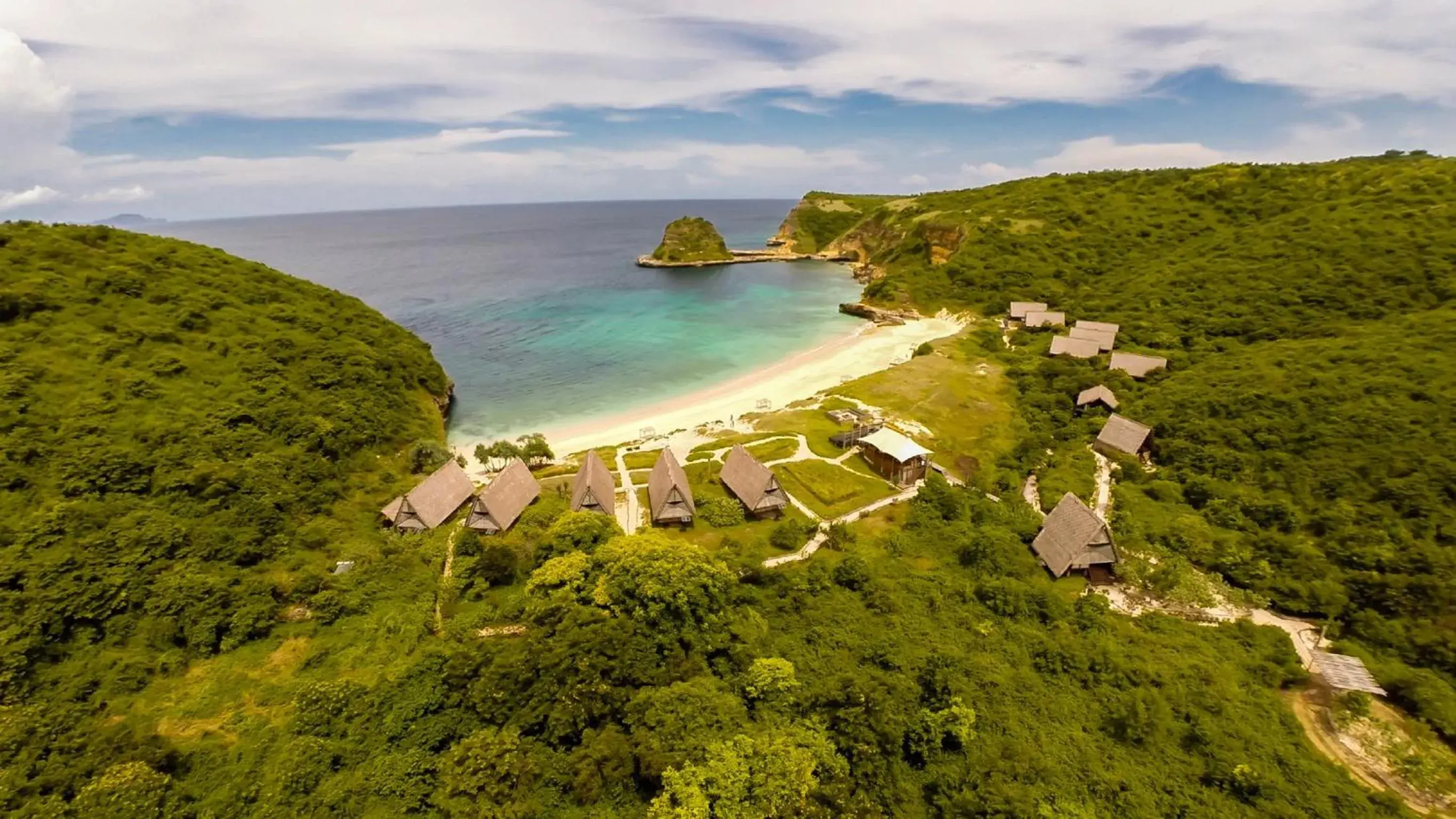 Bird's eye view in Jeeva Beloam Beach Camp Bird's eye view in Jeeva Beloam Beach Camp