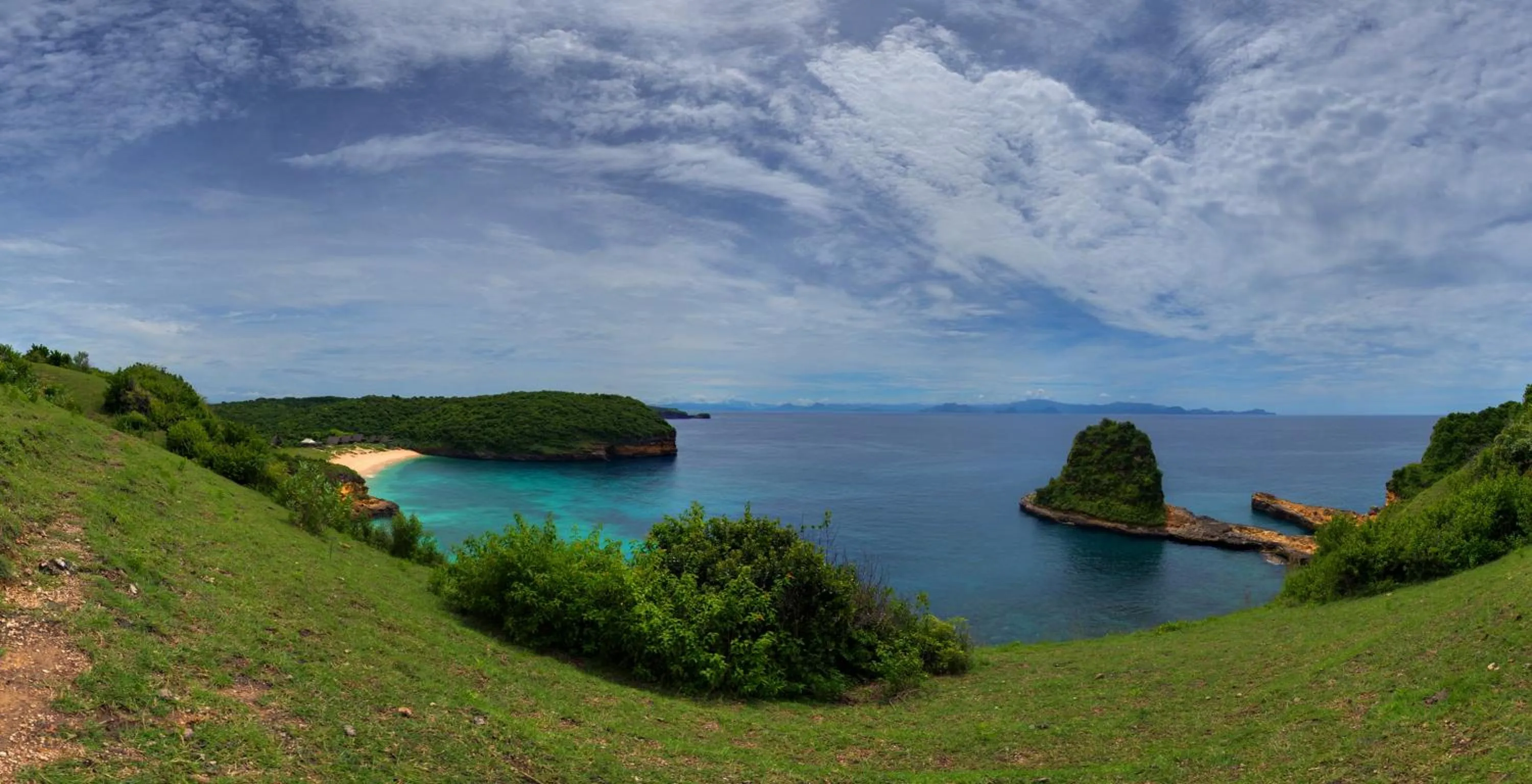 Facade/entrance in Jeeva Beloam Beach Camp