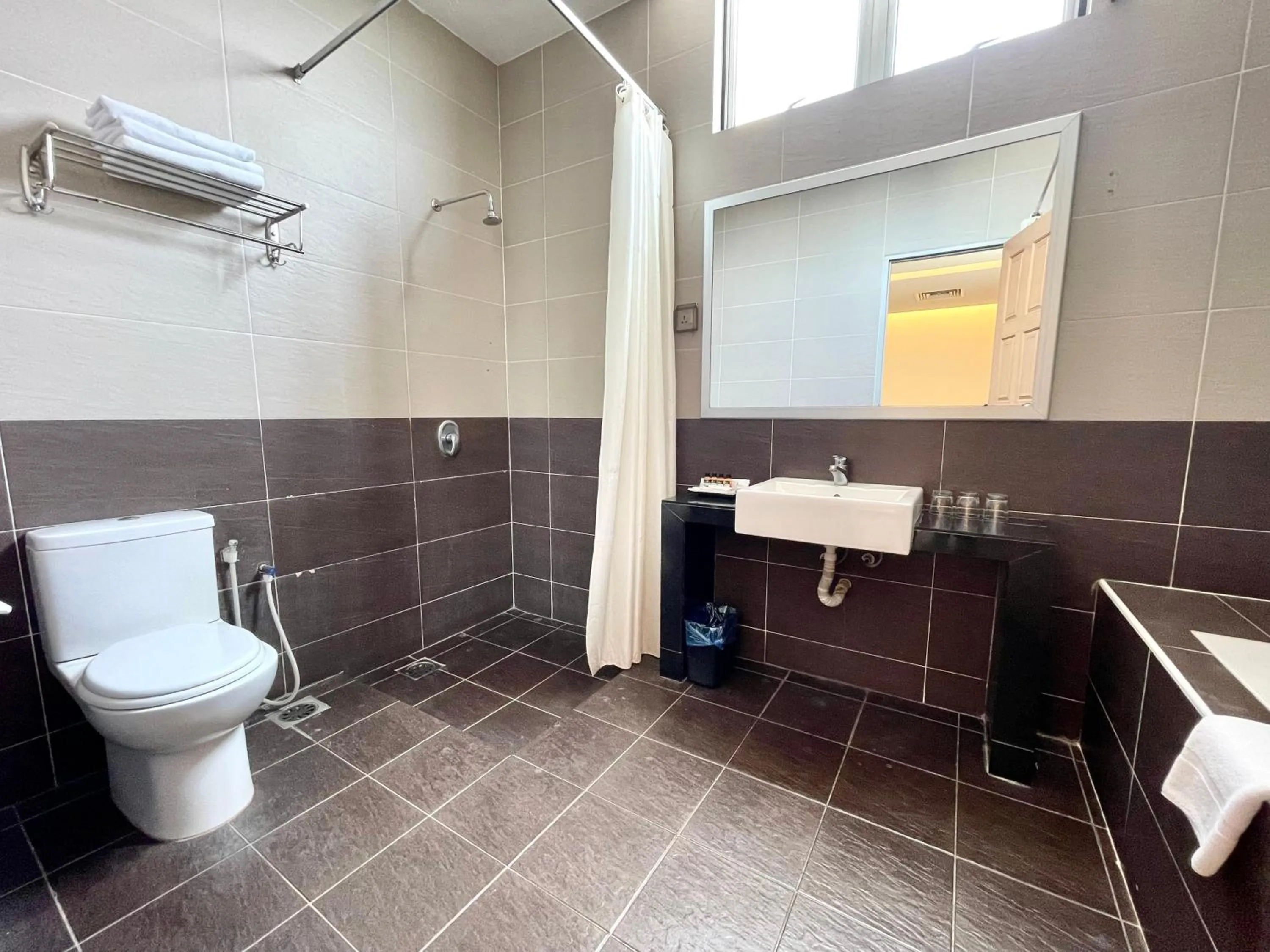 Toilet in Seemsoon Hotel