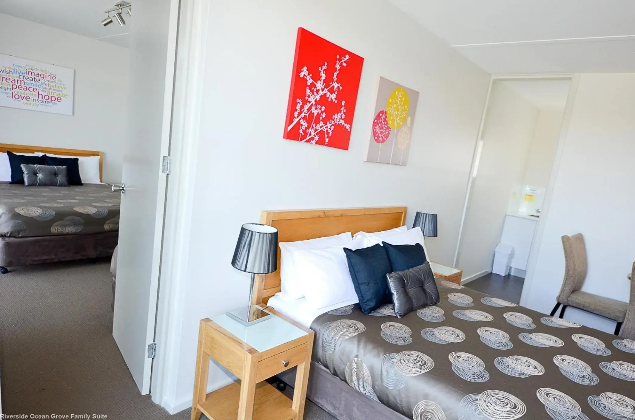 Bed in Riverside Ocean Grove Bed in Riverside Ocean Grove