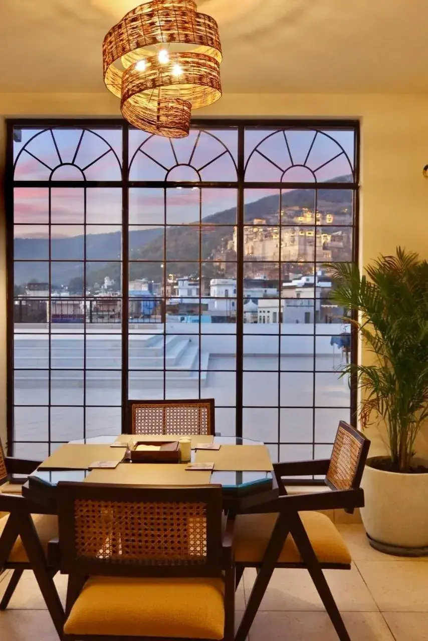 Restaurant/places to eat in Dev Niwas - Heritage Hotel Restaurant/places to eat in Dev Niwas - Heritage Hotel