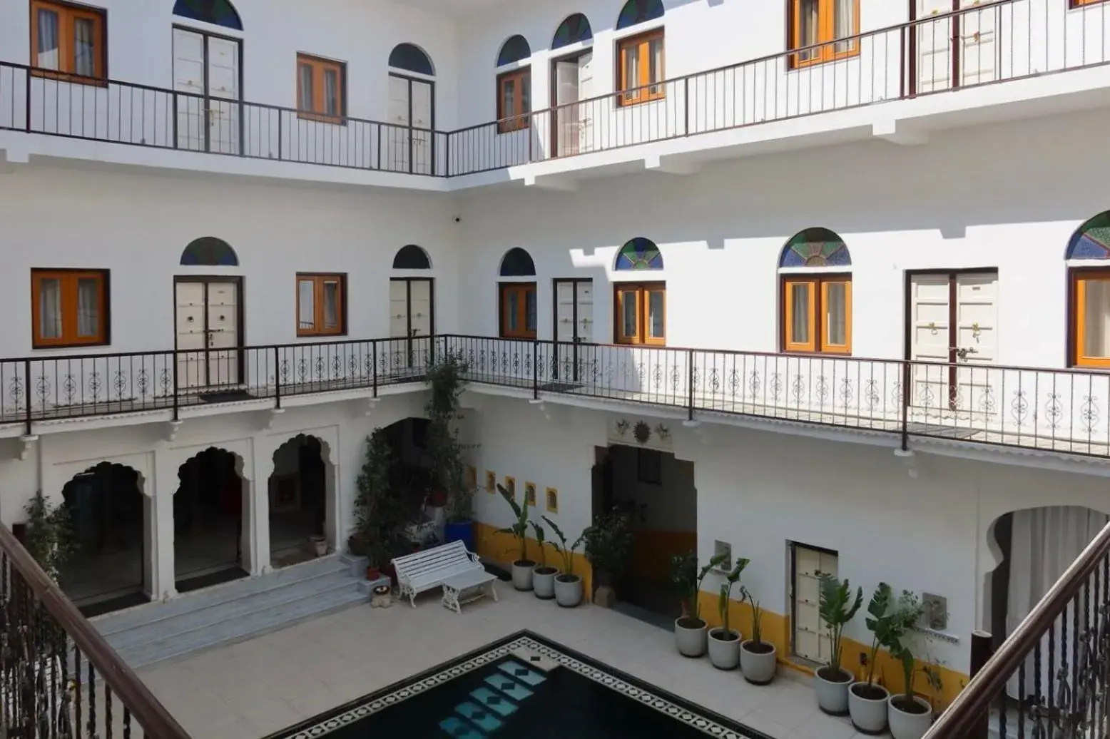 Swimming pool in Dev Niwas - Heritage Hotel Swimming pool in Dev Niwas - Heritage Hotel