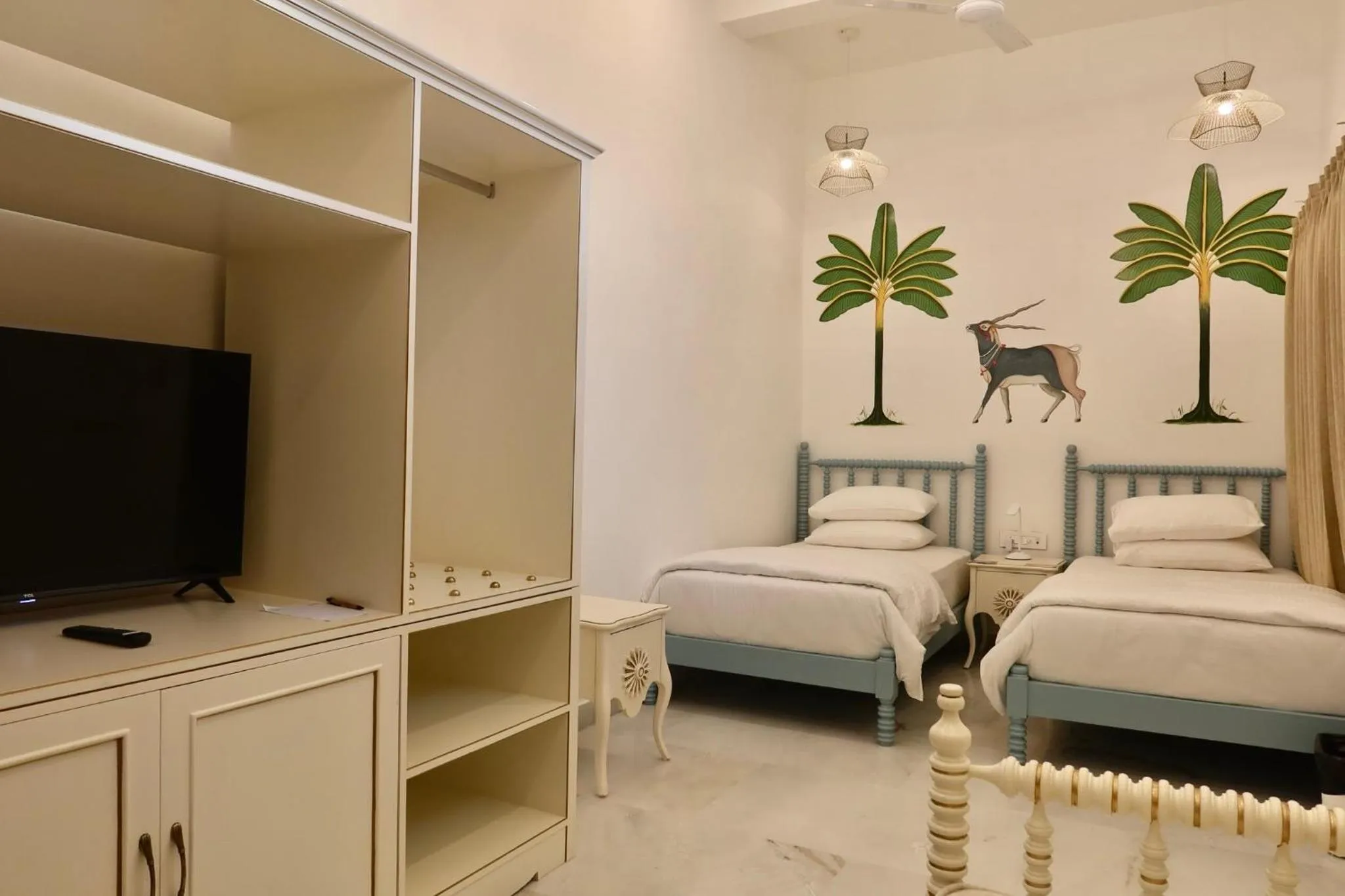 Decorative detail, Bed in Dev Niwas - Heritage Hotel