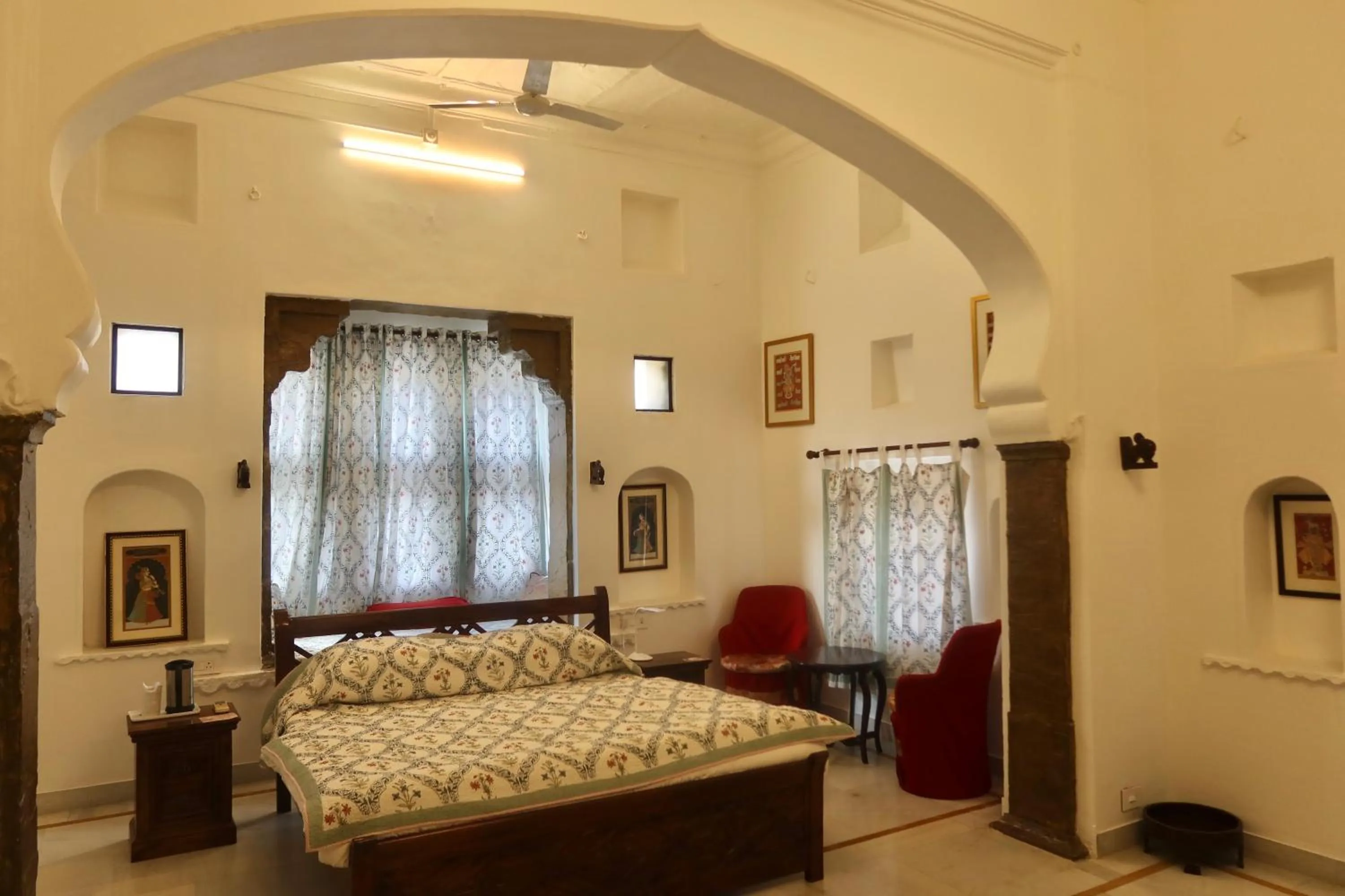 Decorative detail, Bed in Dev Niwas - Heritage Hotel