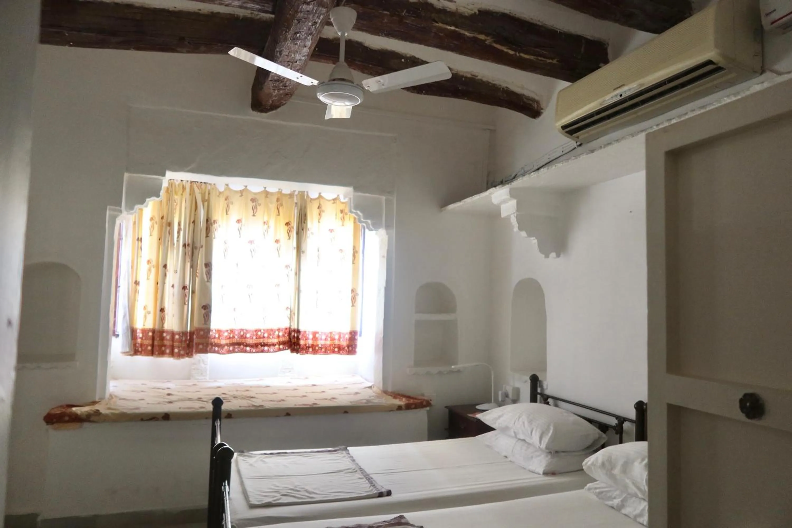 Decorative detail, Bed in Dev Niwas - Heritage Hotel