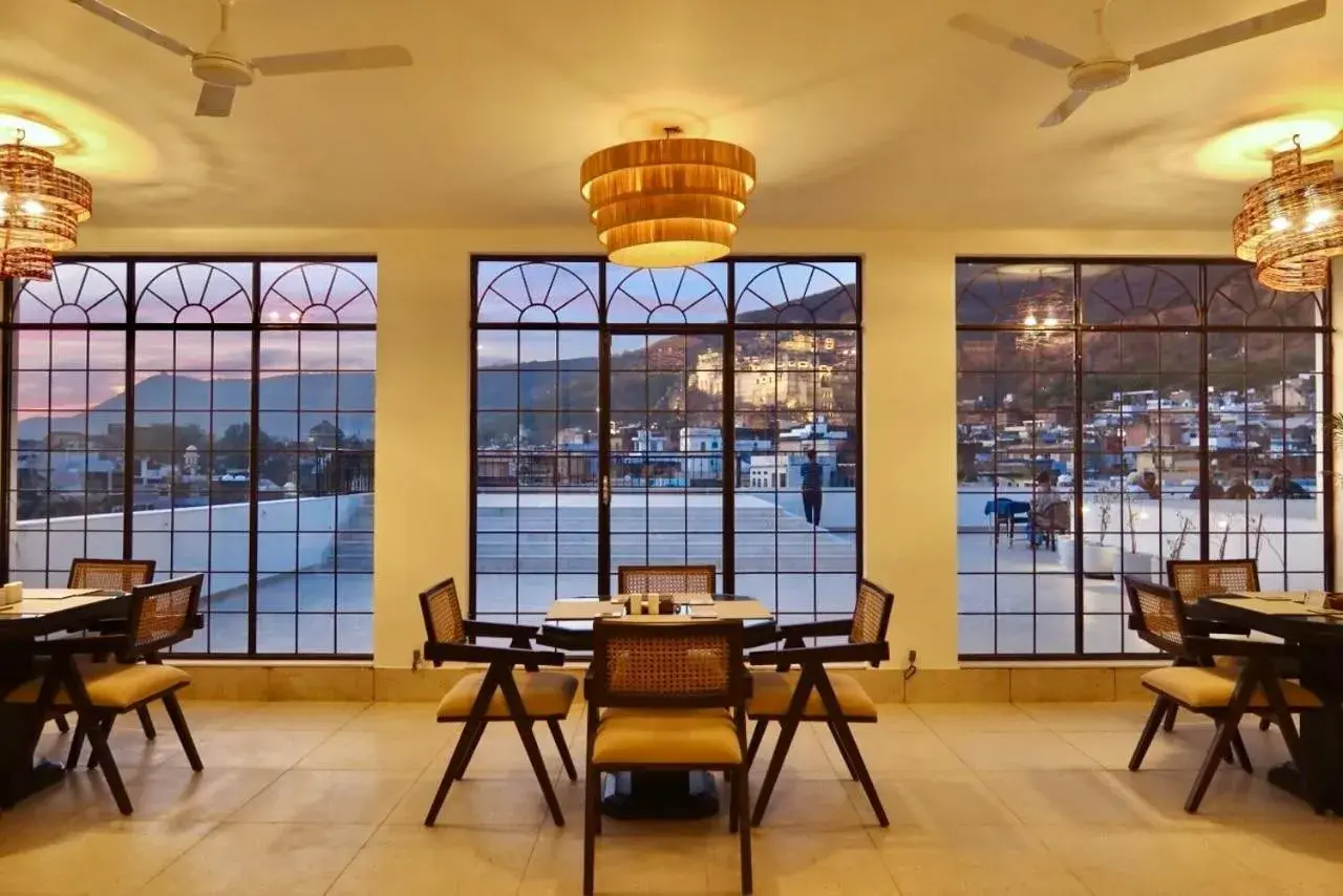 Restaurant/places to eat in Dev Niwas - Heritage Hotel Restaurant/places to eat in Dev Niwas - Heritage Hotel