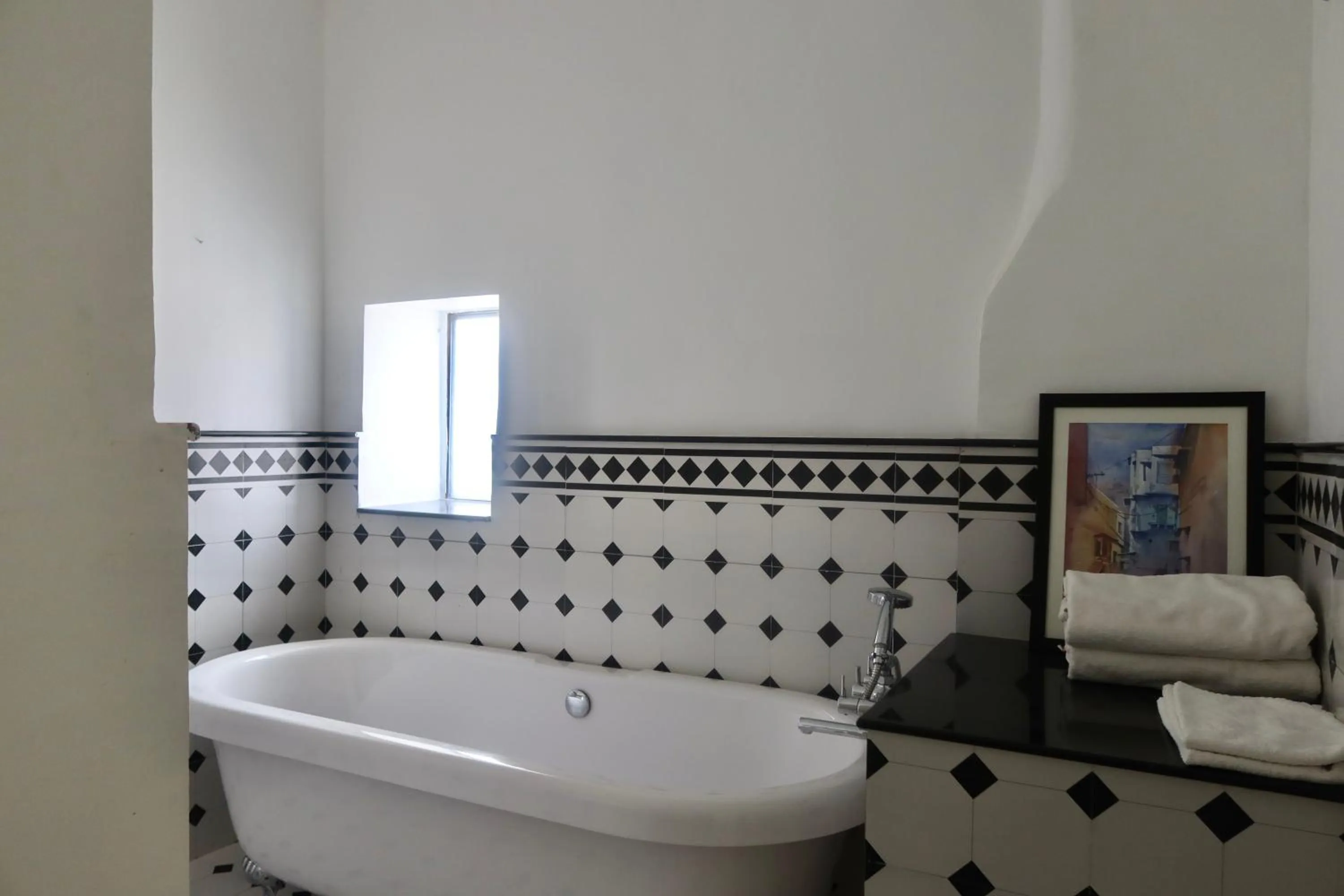 Bath in Dev Niwas - Heritage Hotel