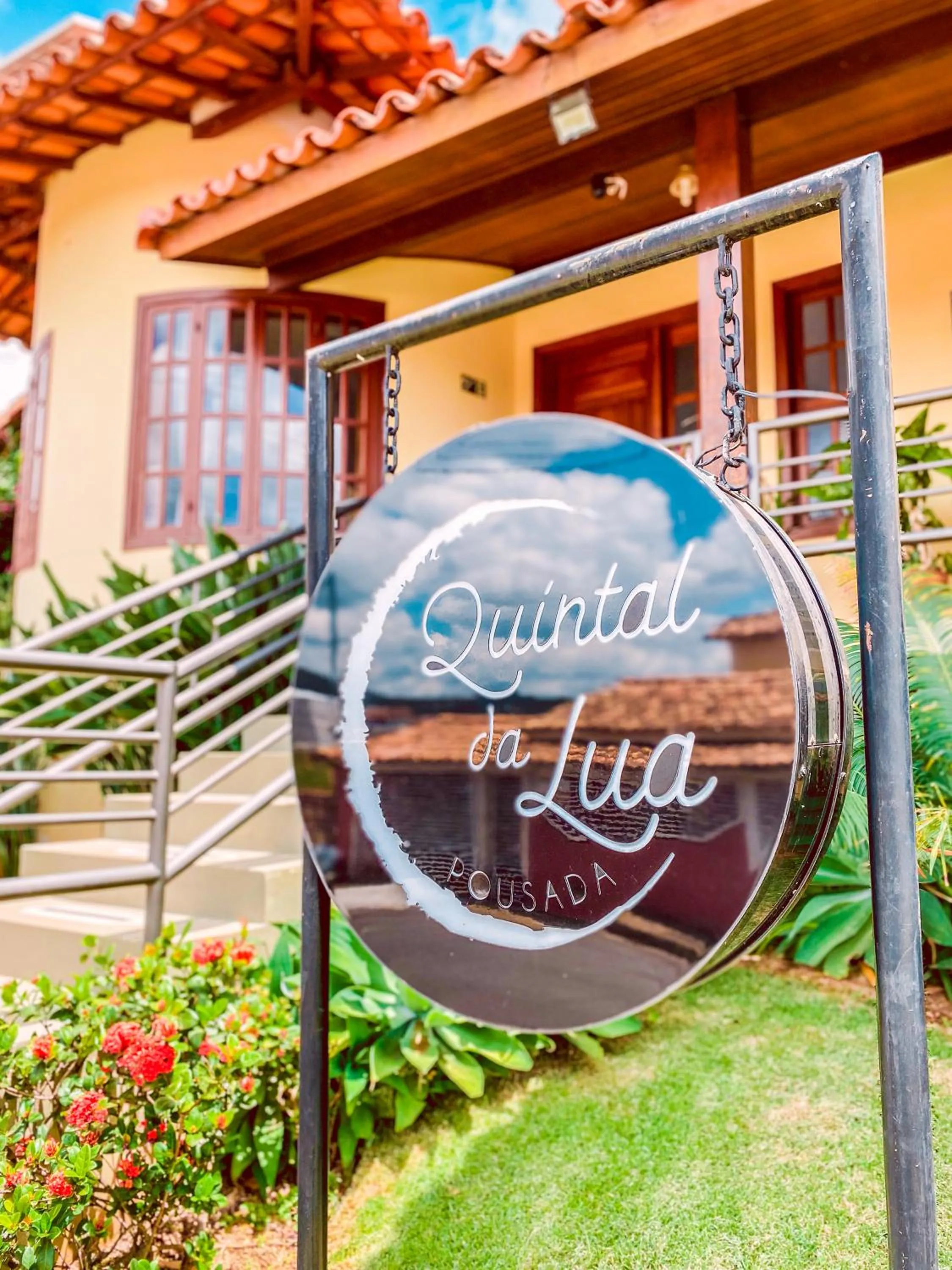 Facade/entrance in Pousada Quintal da Lua