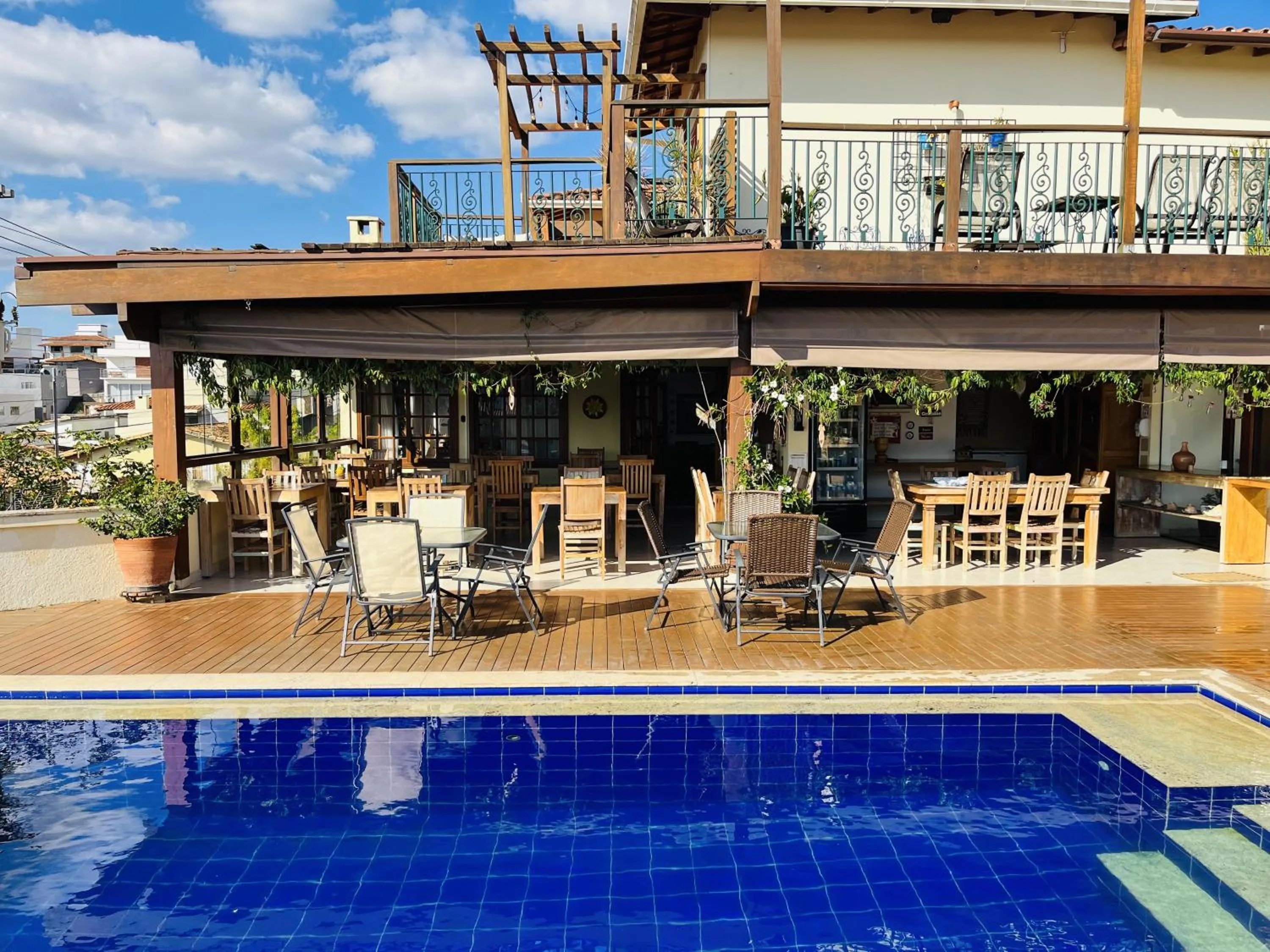 Swimming pool in Pousada Quintal da Lua