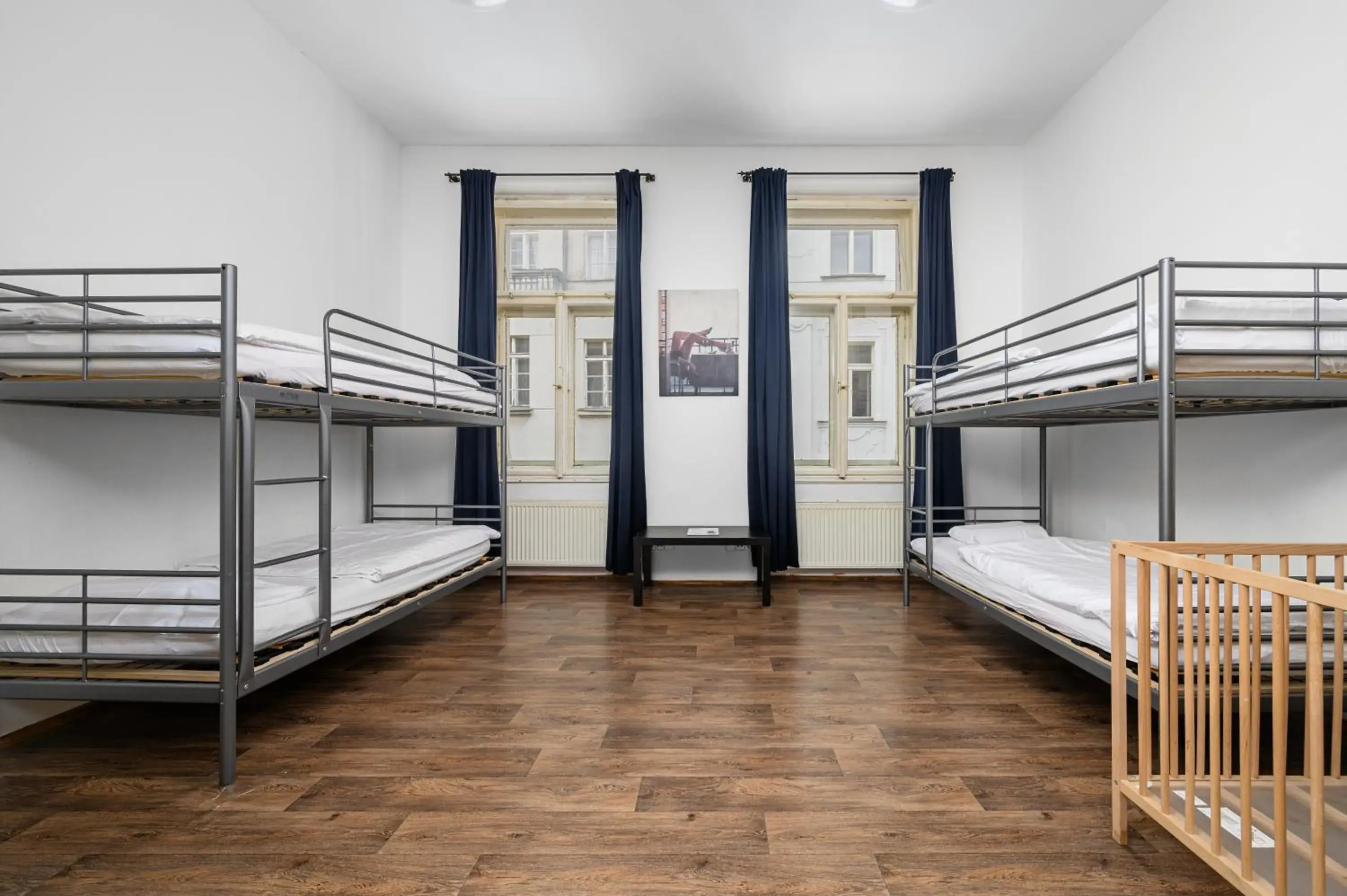 Quadruple Room with Private Bathroom in Wellness Rooms Central Quadruple Room with Private Bathroom in Wellness Rooms Central