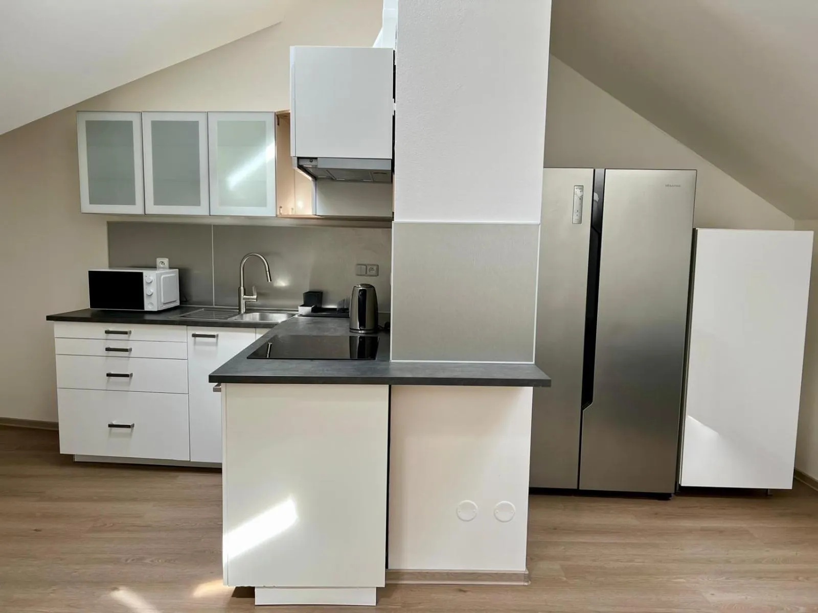 Coffee/tea facilities, Kitchen/Kitchenette in Sleep&Go