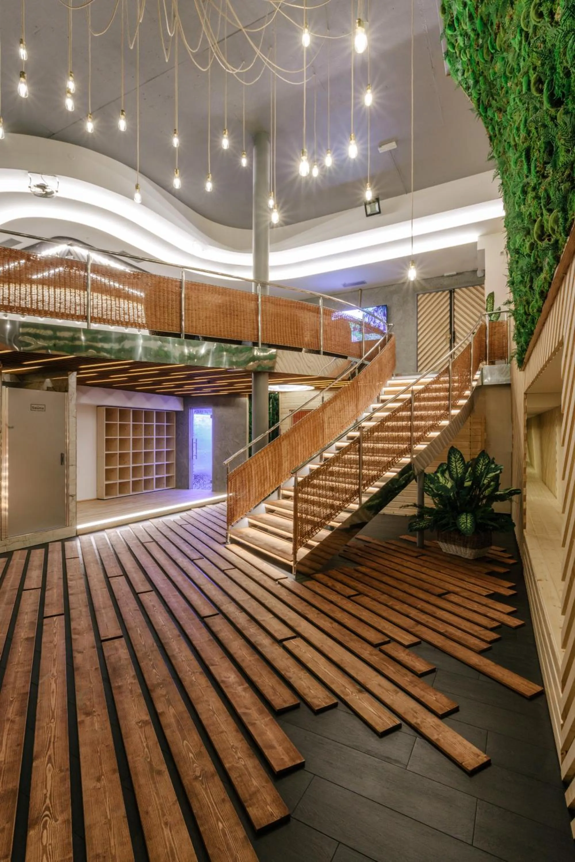 Massage, Swimming Pool in Sleep&Go