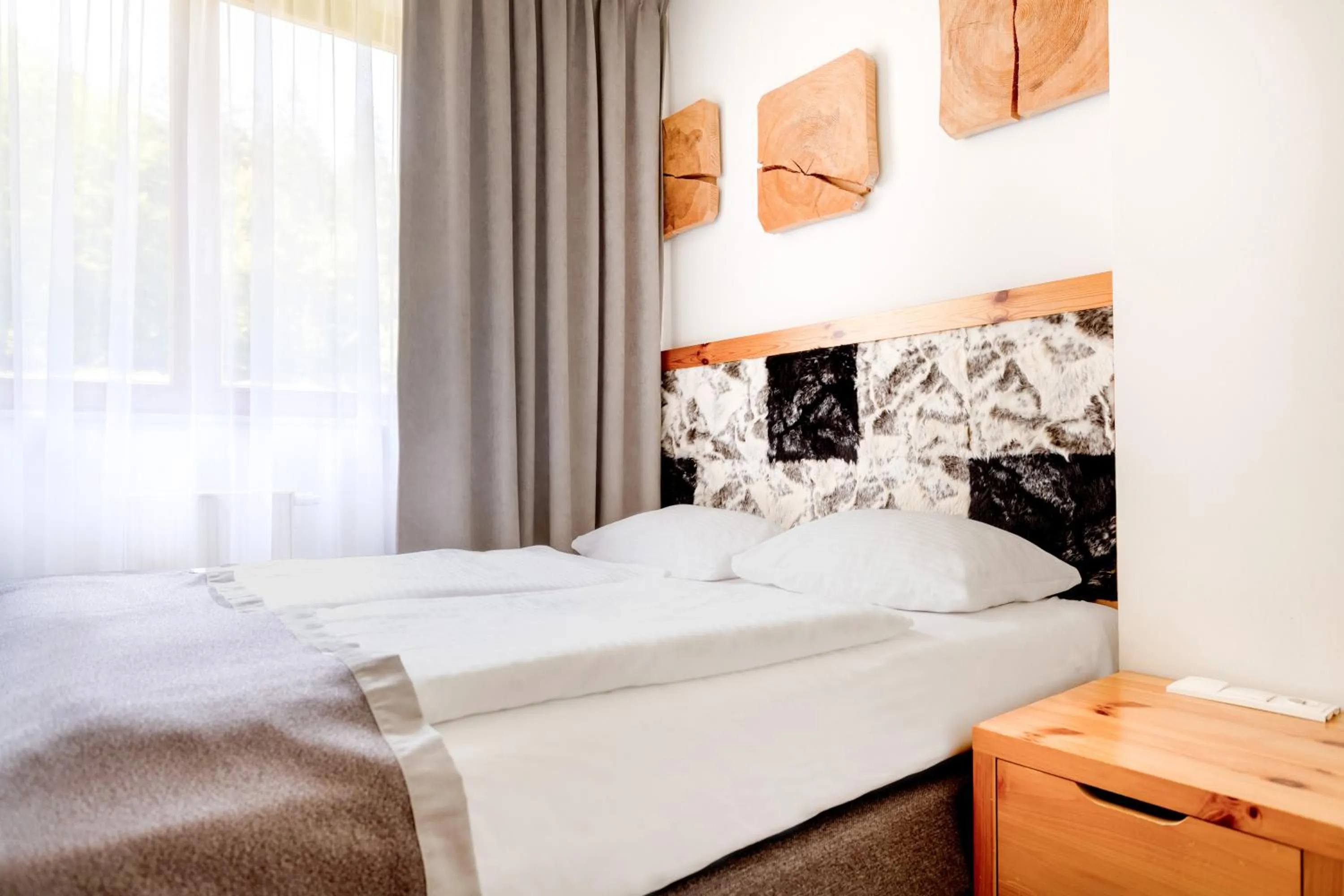 Photo of the whole room, Bed in Aparthotel Cristal Resort Szklarska Poręba by Zdrojowa