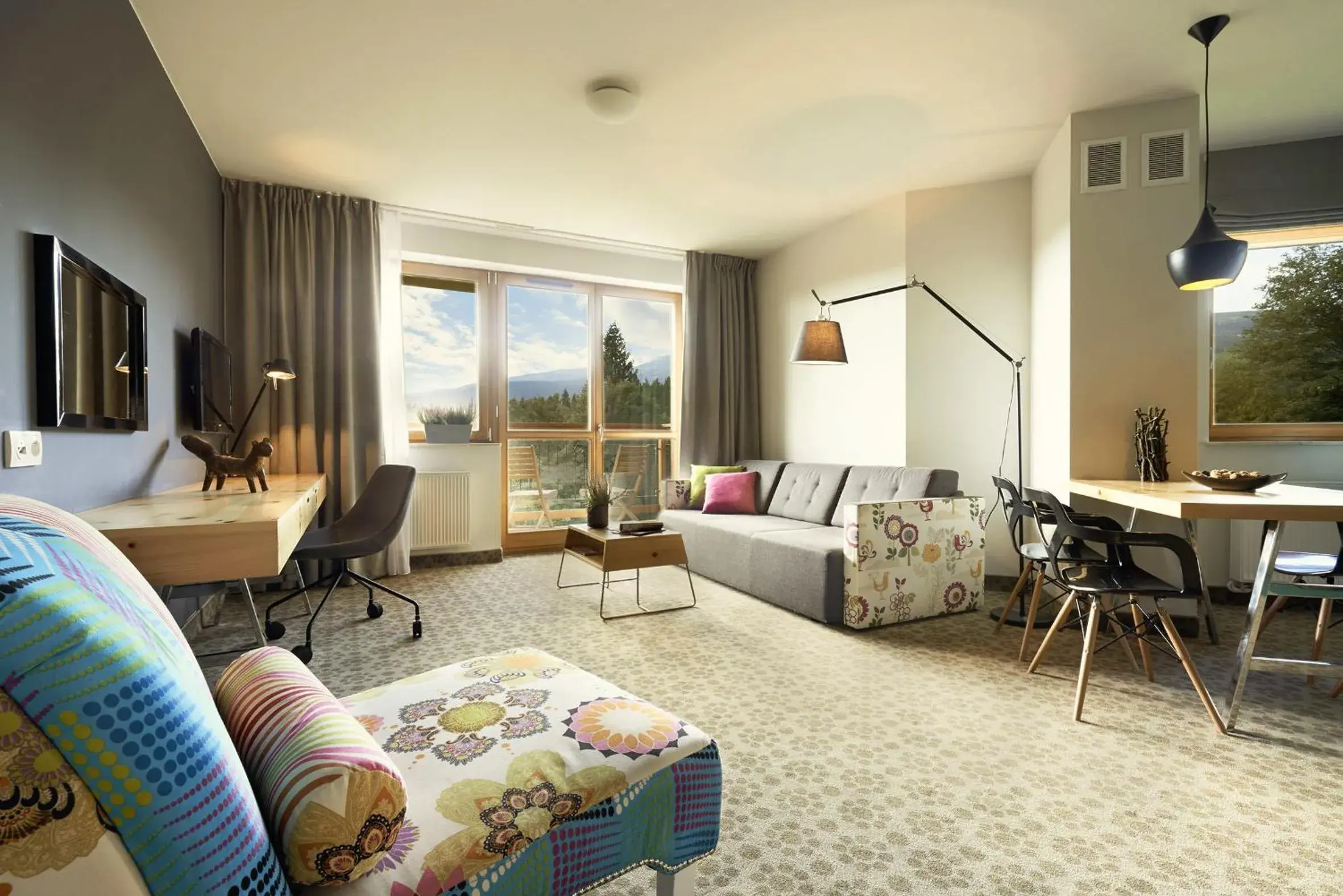 Living room in Aparthotel Cristal Resort Szklarska Poręba by Zdrojowa Living room in Aparthotel Cristal Resort Szklarska Poręba by Zdrojowa