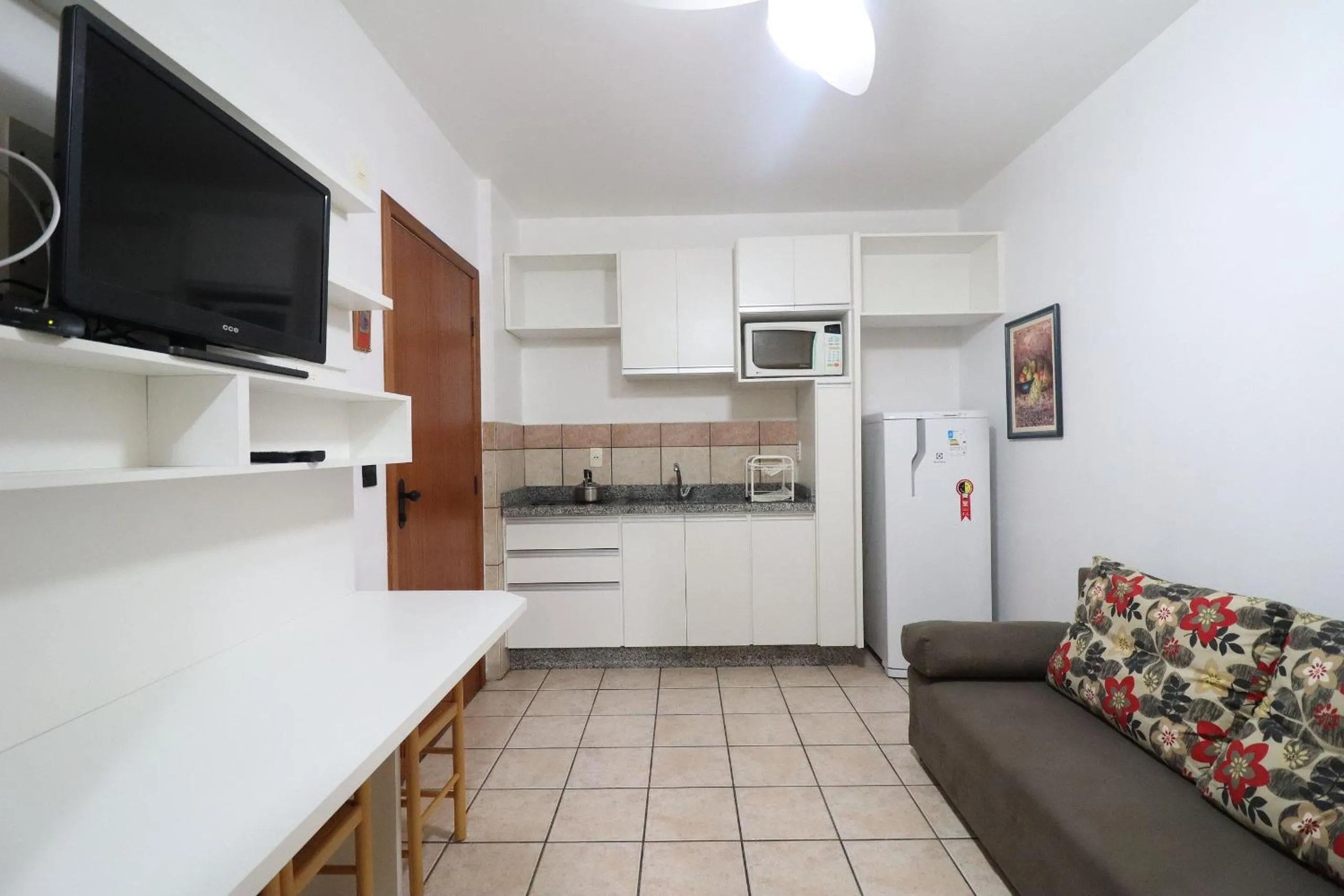 Apartamento para 4 pessoas e wi-fi - HB09F