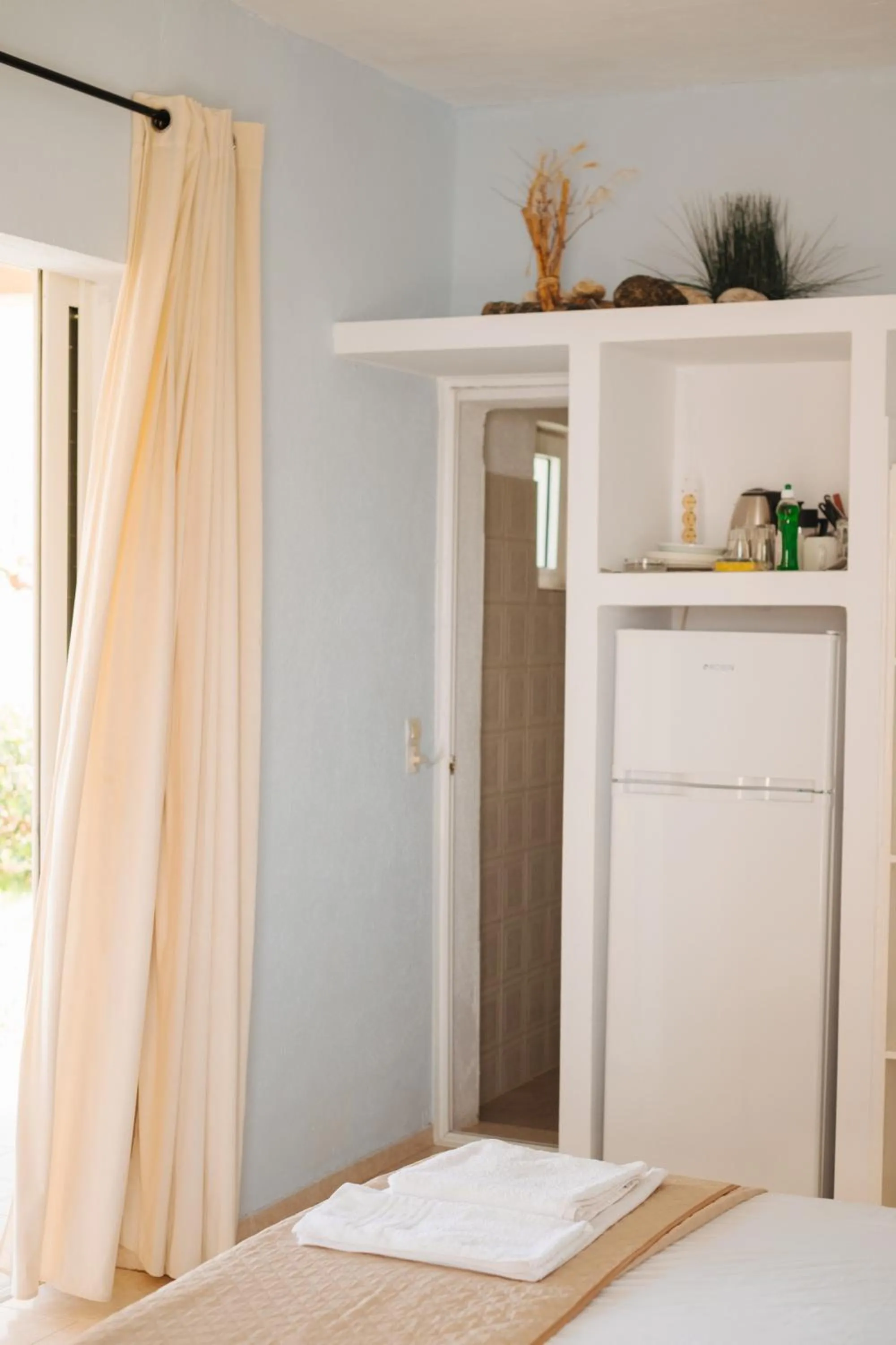 Studio with Terrace in Finikas Apartments