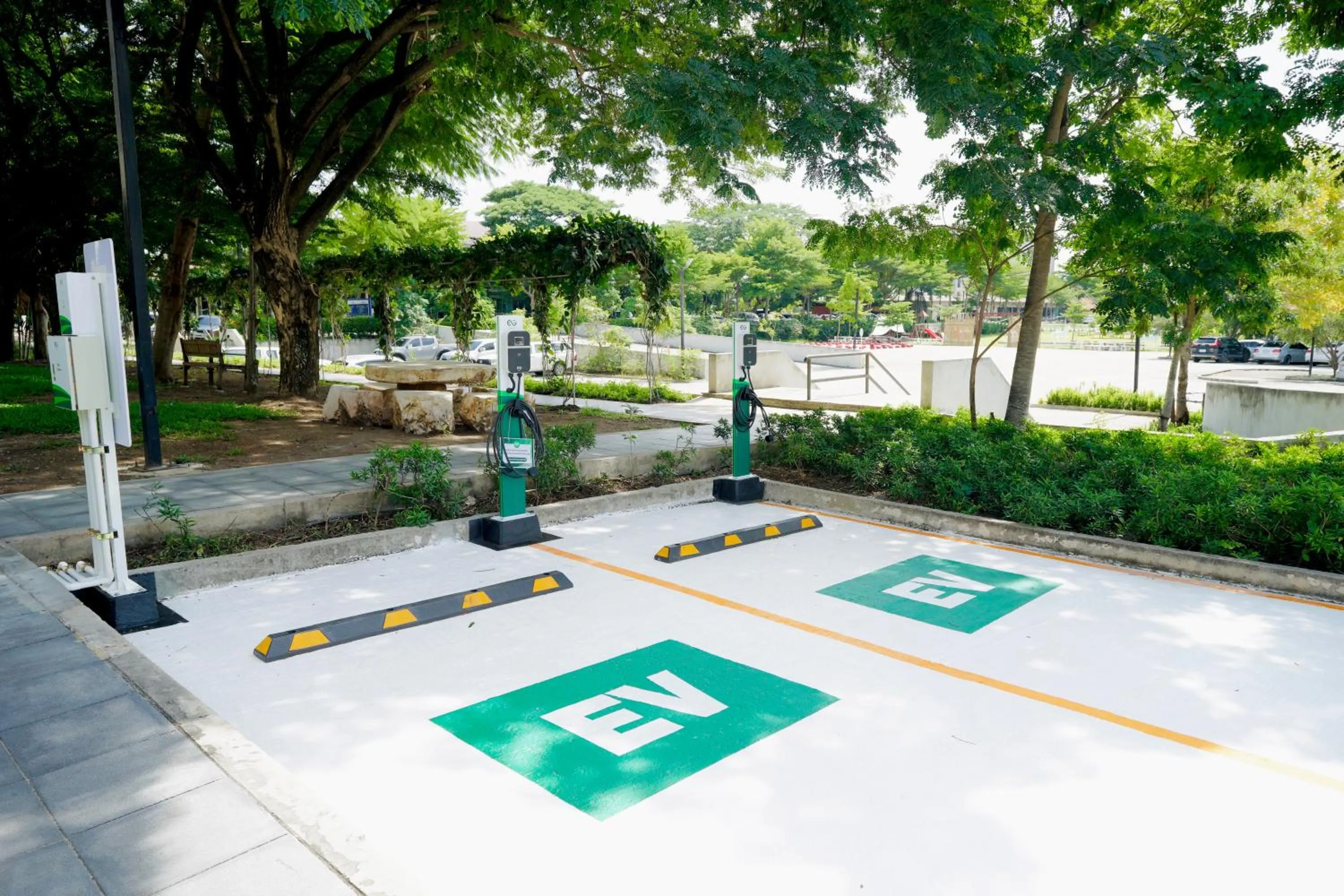 Parking in The Cavalli Casa Resort