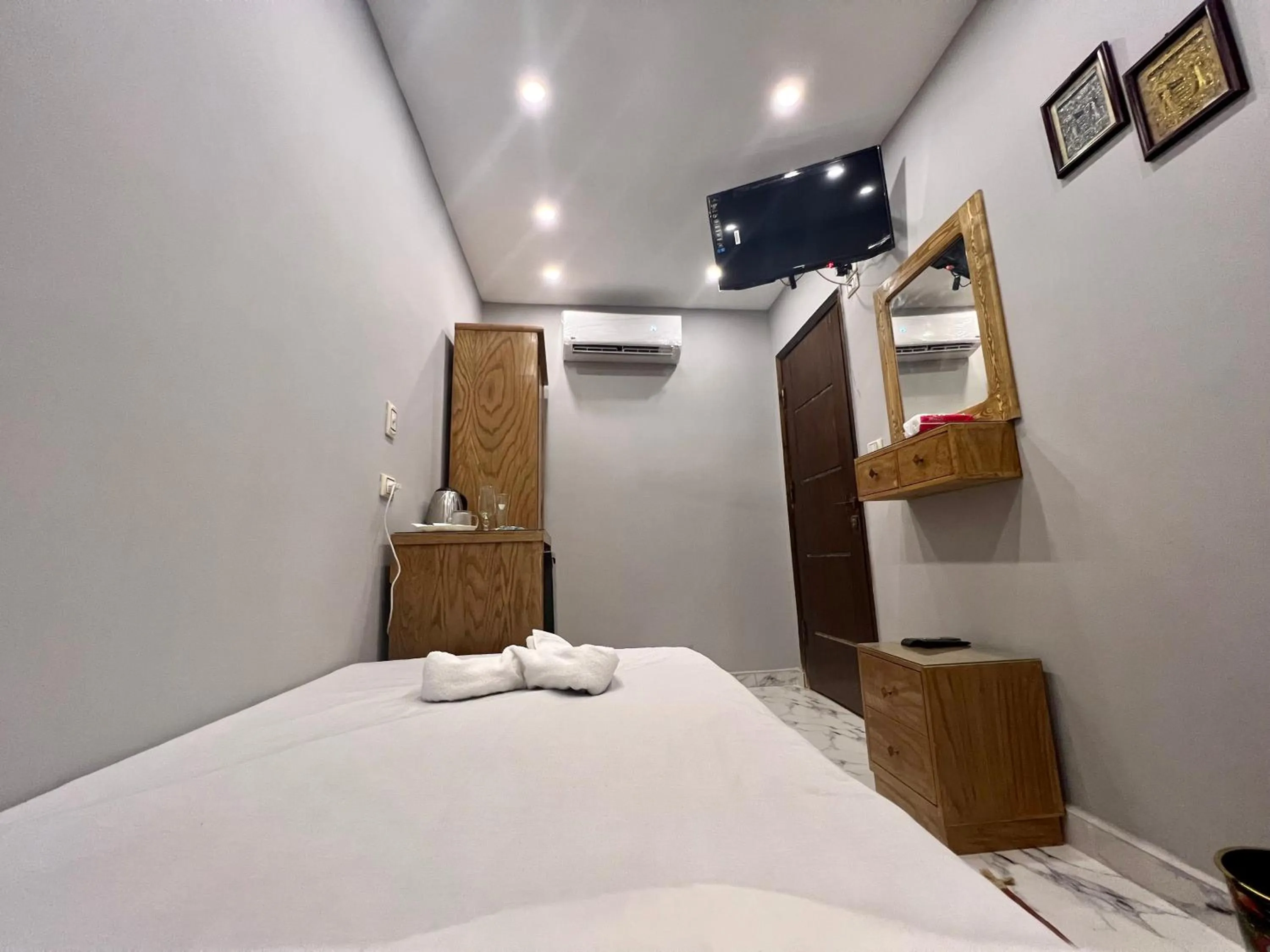 Single Room in Life Pyramids Inn