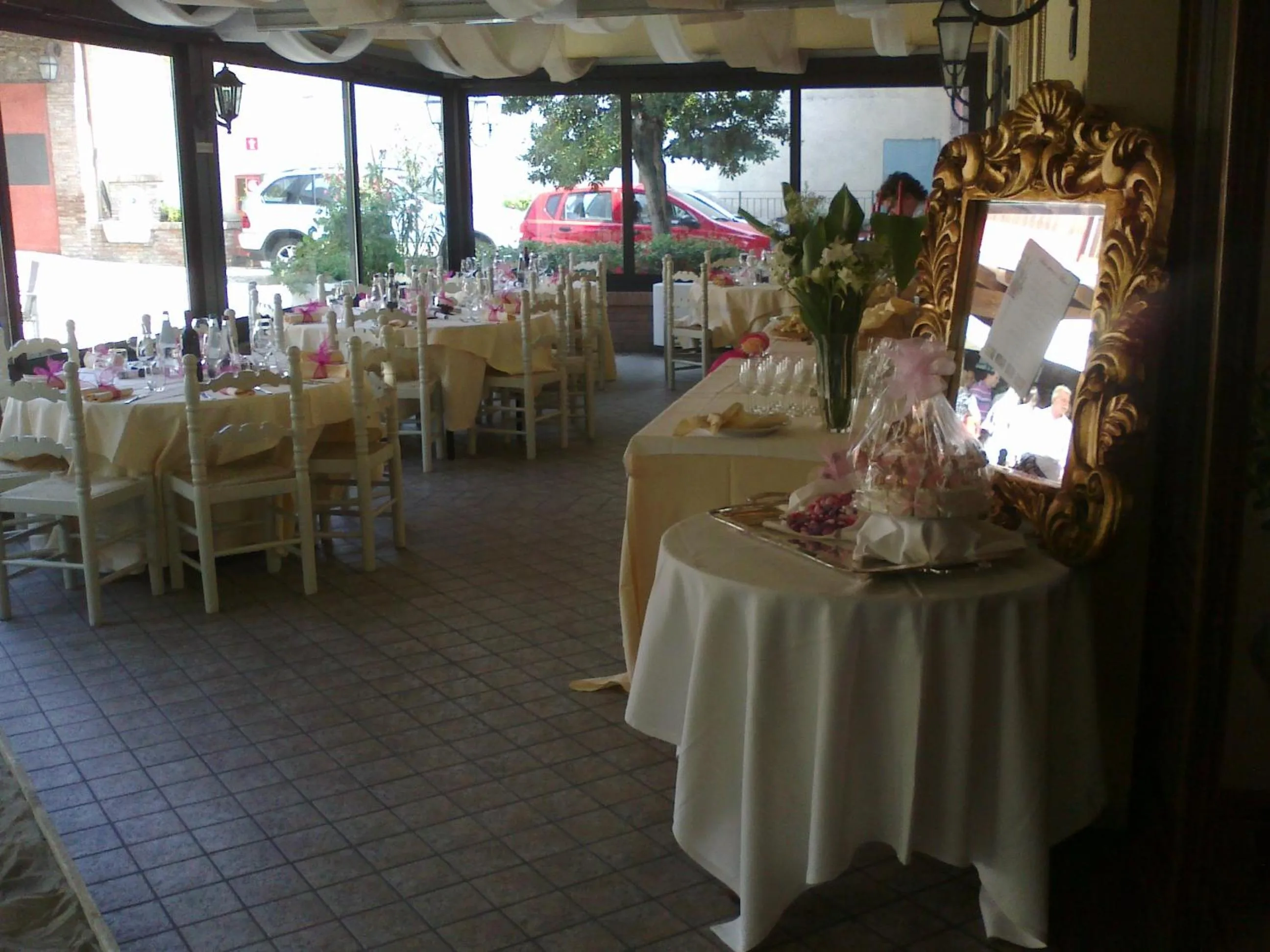 Restaurant/places to eat in Hotel Ristorante La Bettola