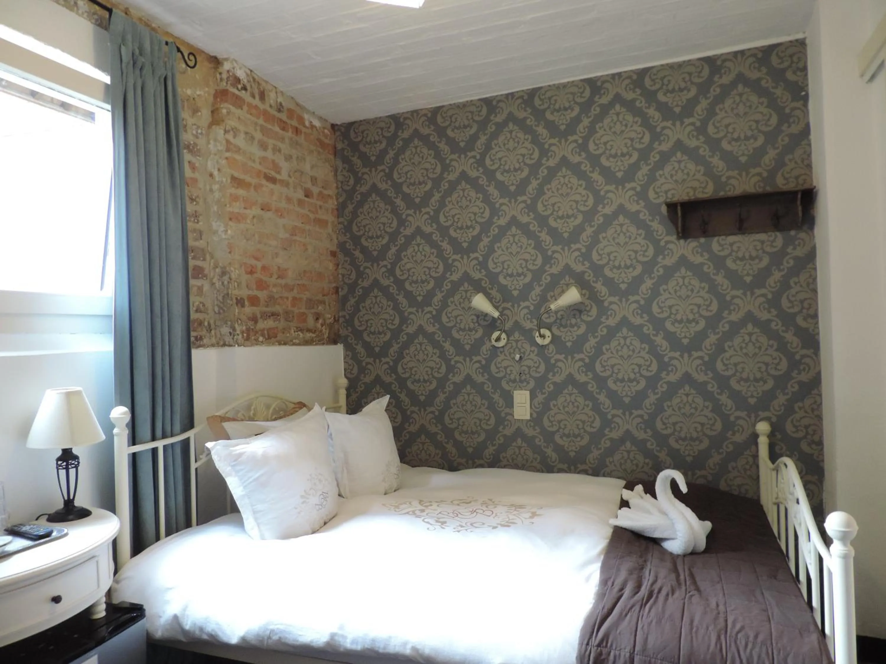 Bed in Hotel Berneau