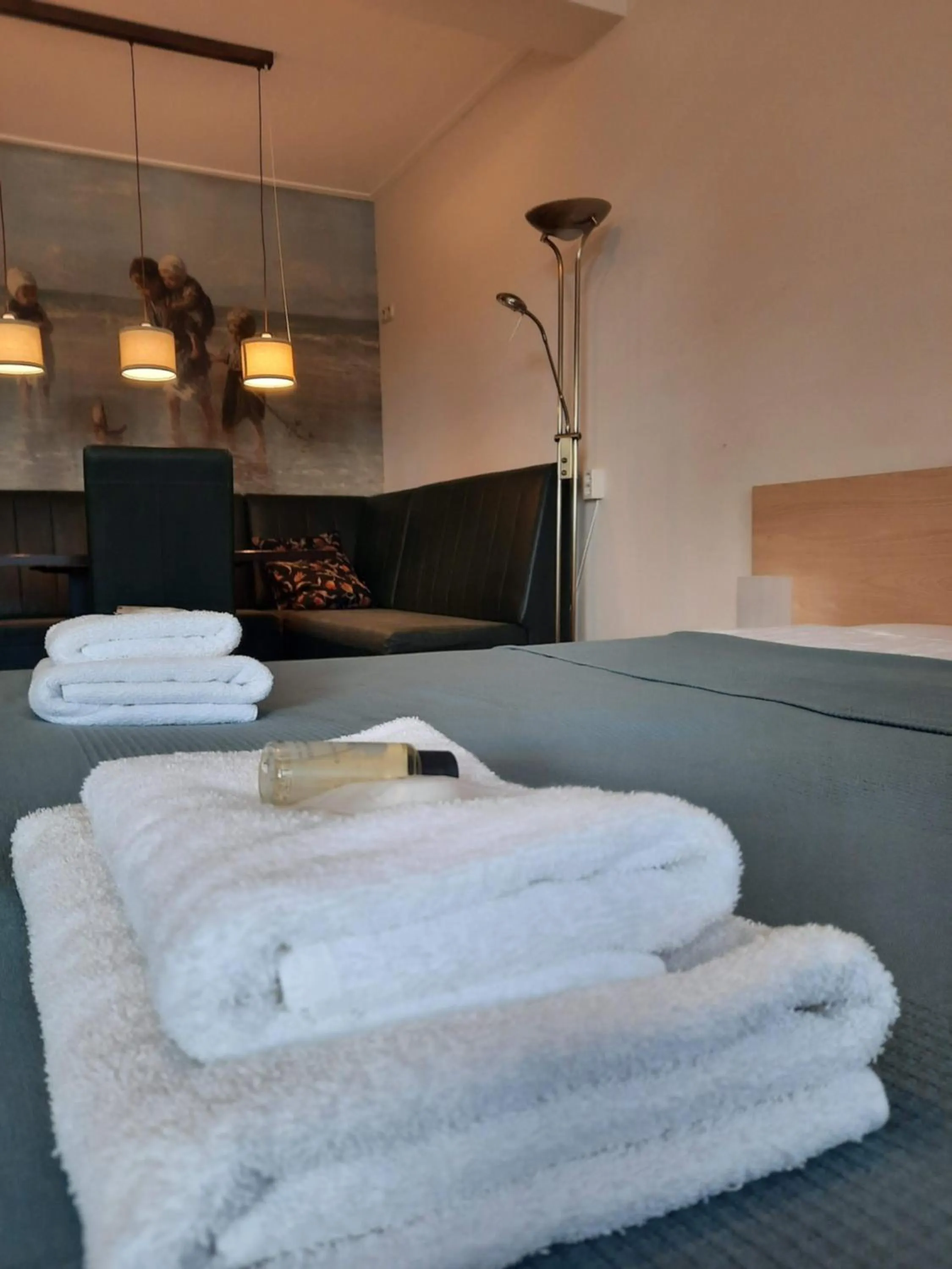 towels in lodge 61 hotel aan het water