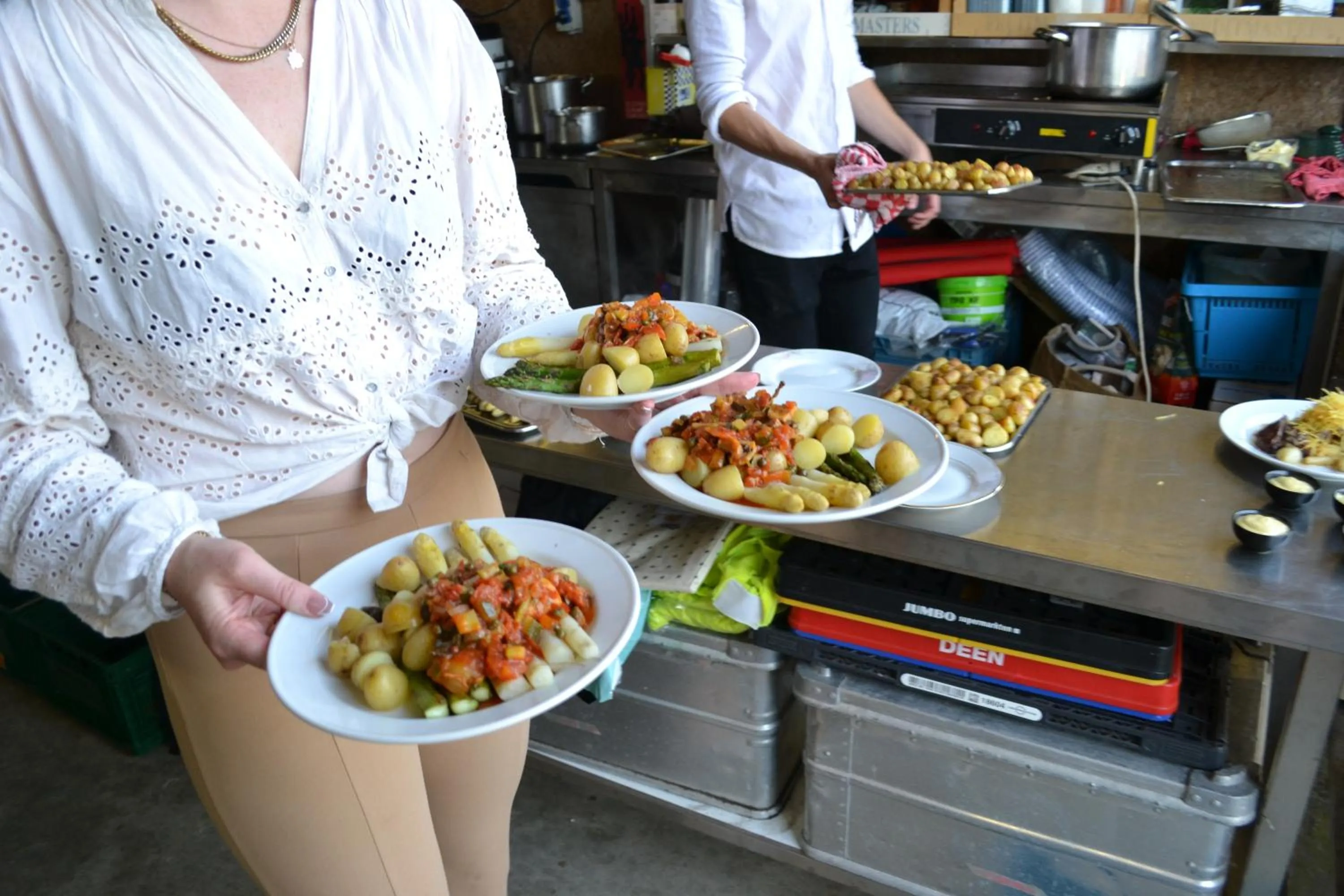 Restaurant/places to eat in lodge 61 hotel aan het water