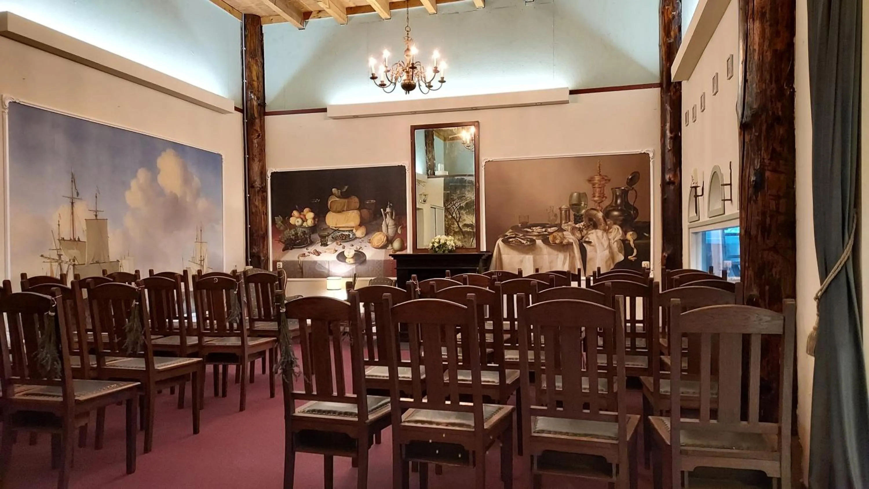 Restaurant/places to eat in lodge 61 hotel aan het water