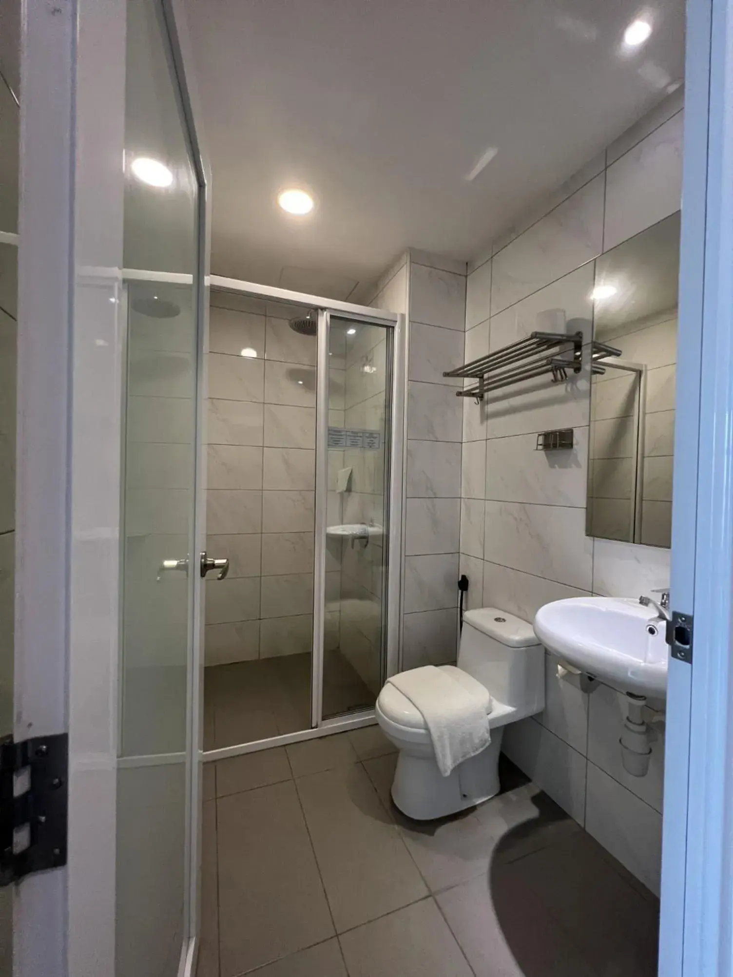 Bathroom in ZONE Hotels, Telok Panglima Garang