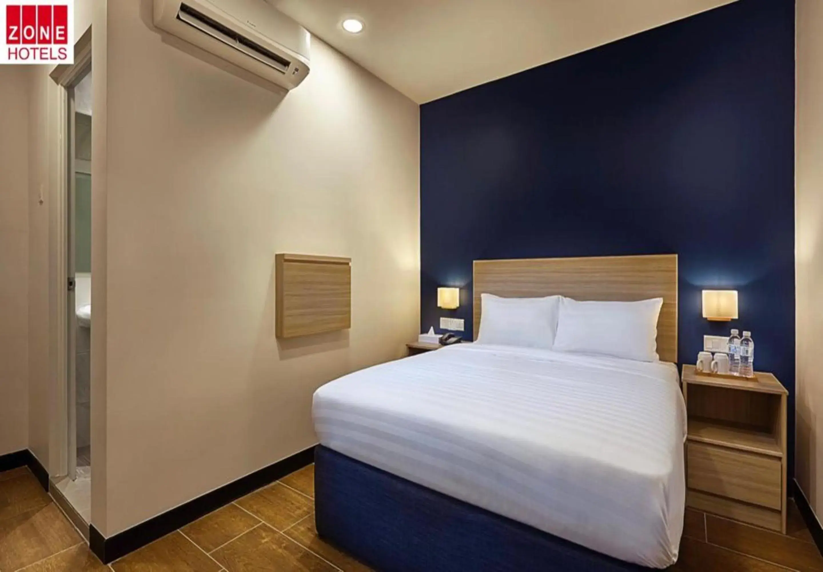 Bedroom, Bed in ZONE Hotels, Telok Panglima Garang