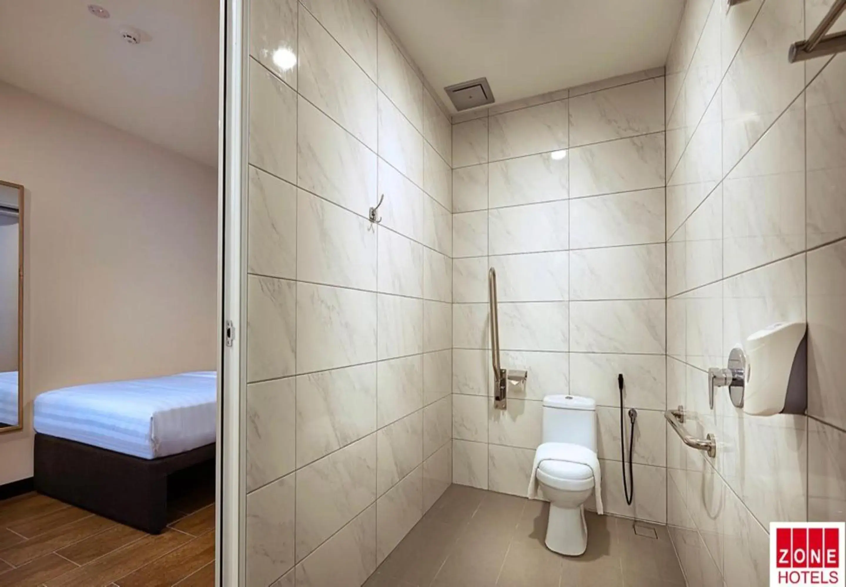 Bedroom, Bathroom in ZONE Hotels, Telok Panglima Garang