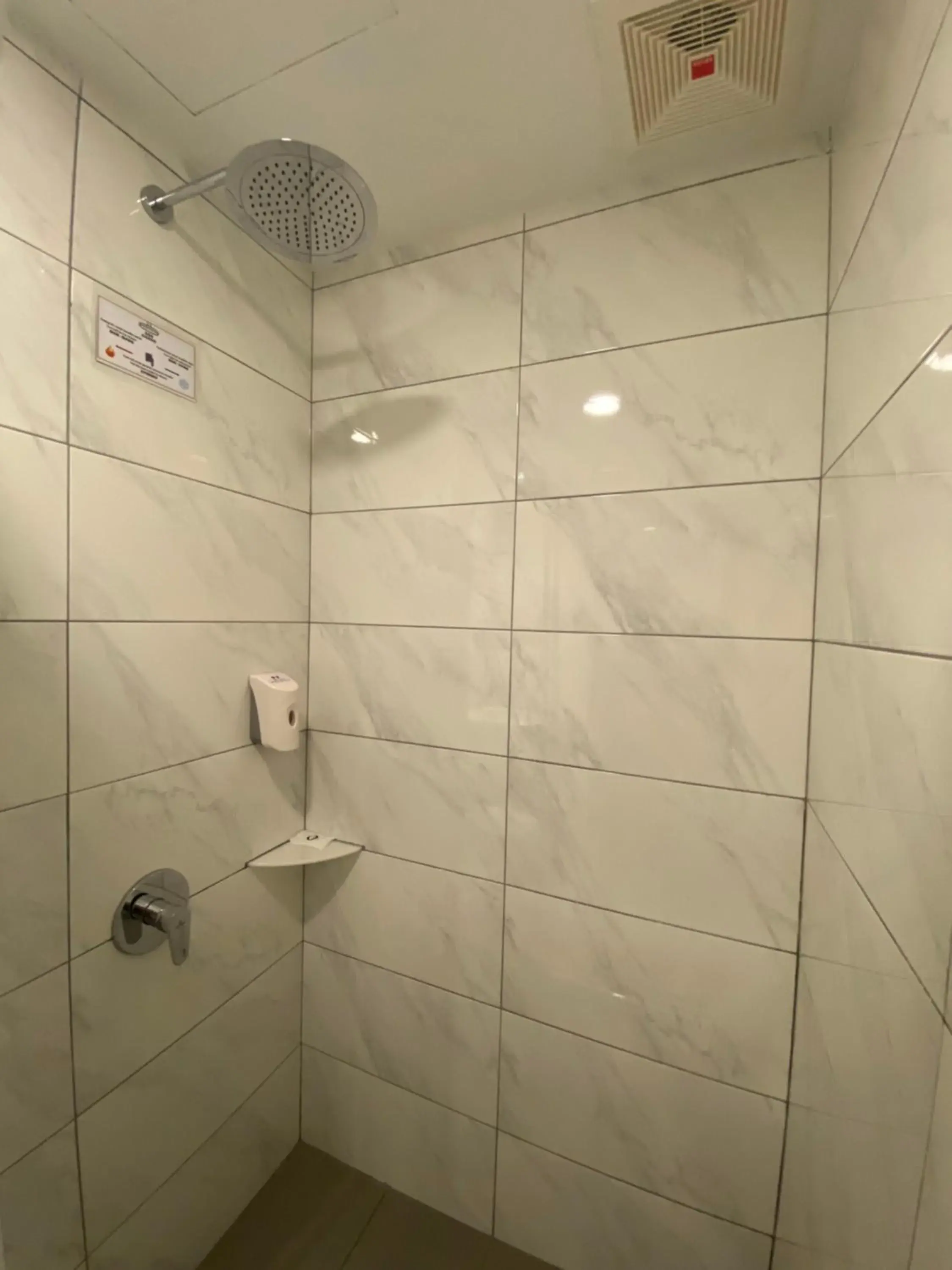 Shower, Bathroom in ZONE Hotels, Telok Panglima Garang