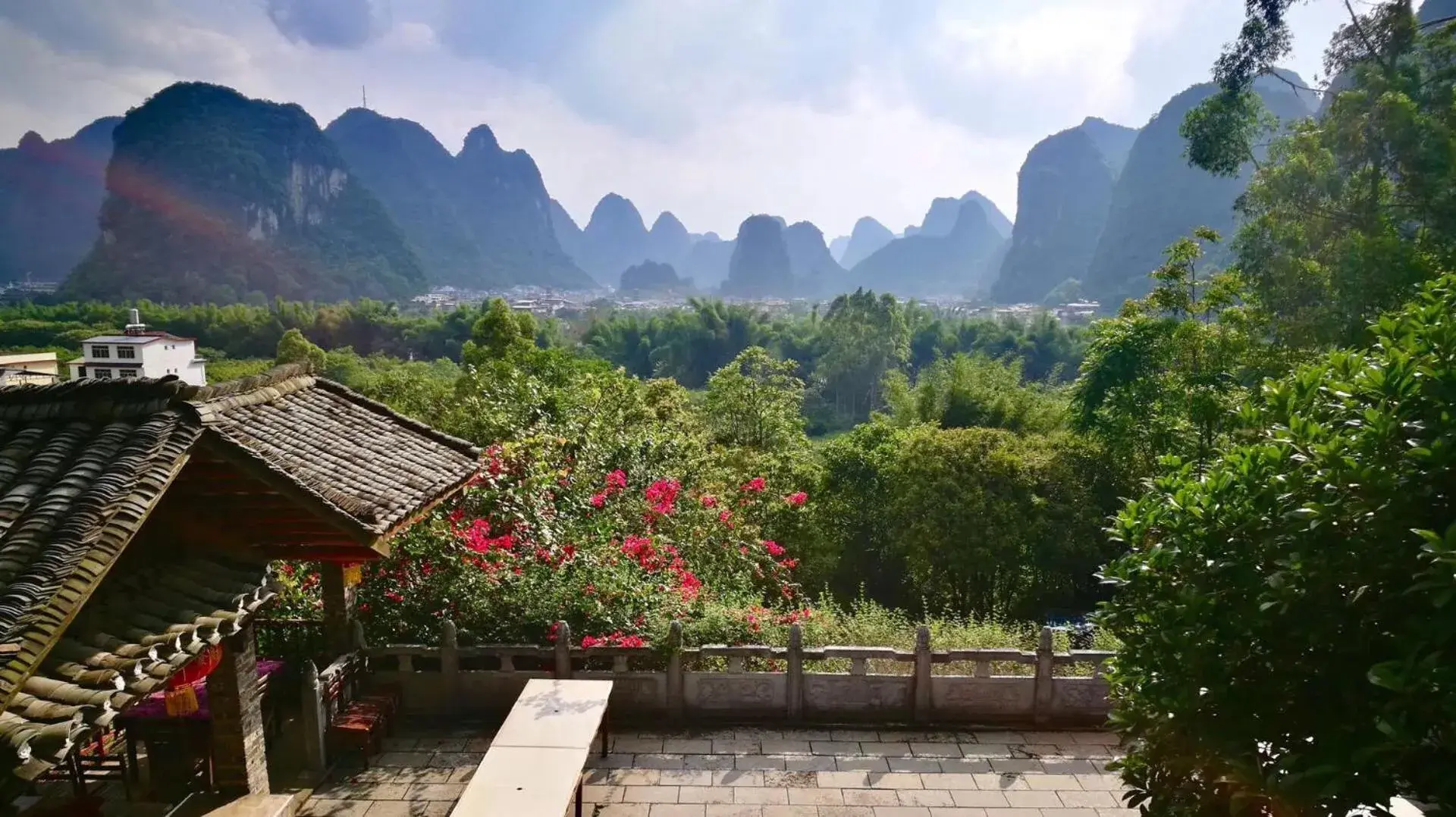 Mountain view in Riverside Retreat Hotel Mountain view in Riverside Retreat Hotel