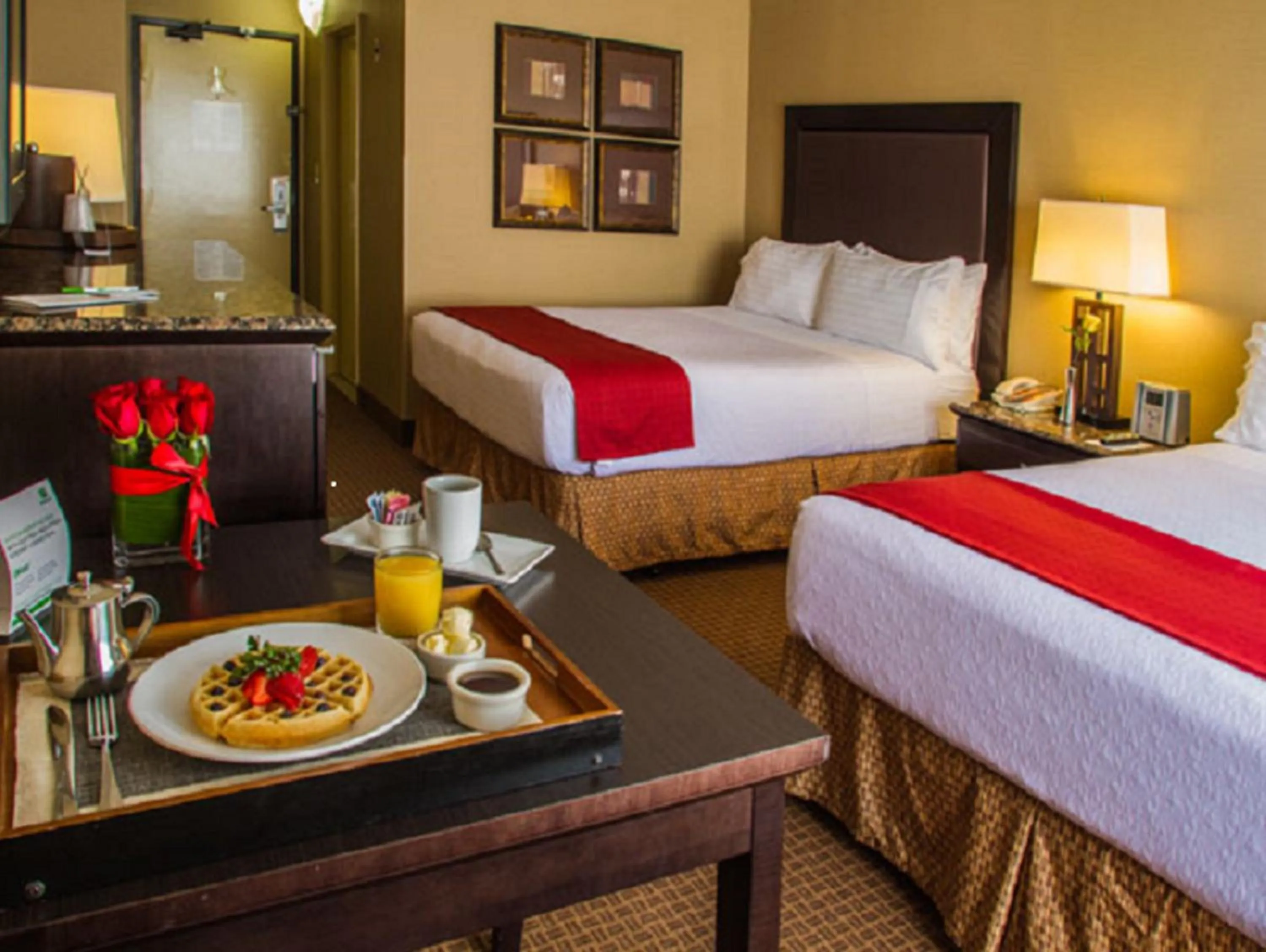 Photo of the whole room, Bed in Holiday Inn Express La Mesa Near SDSU by IHG