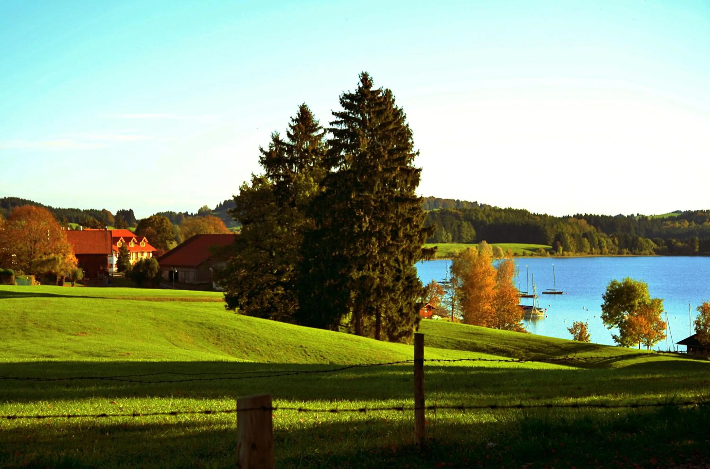 Property building in Seehotel und Appartements Schnöller